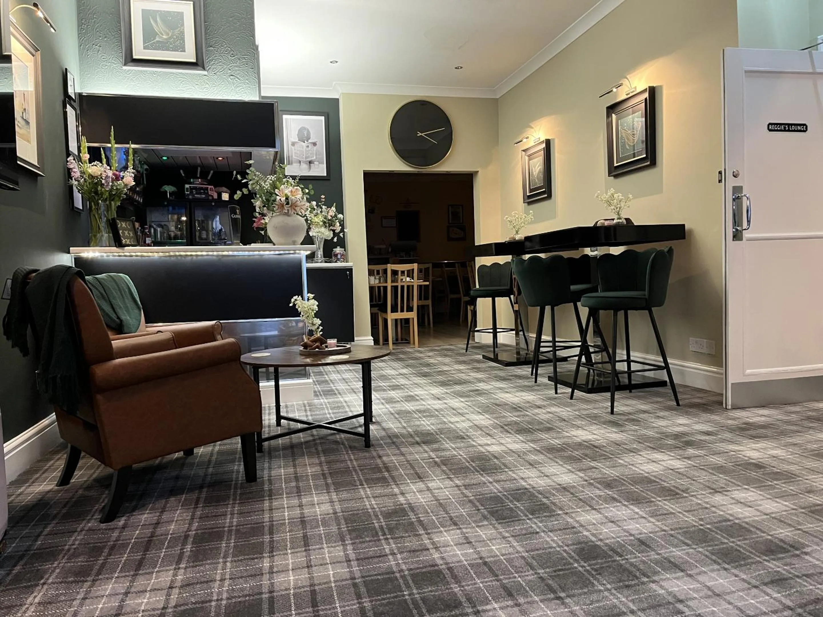 Lounge or bar in The Norwood