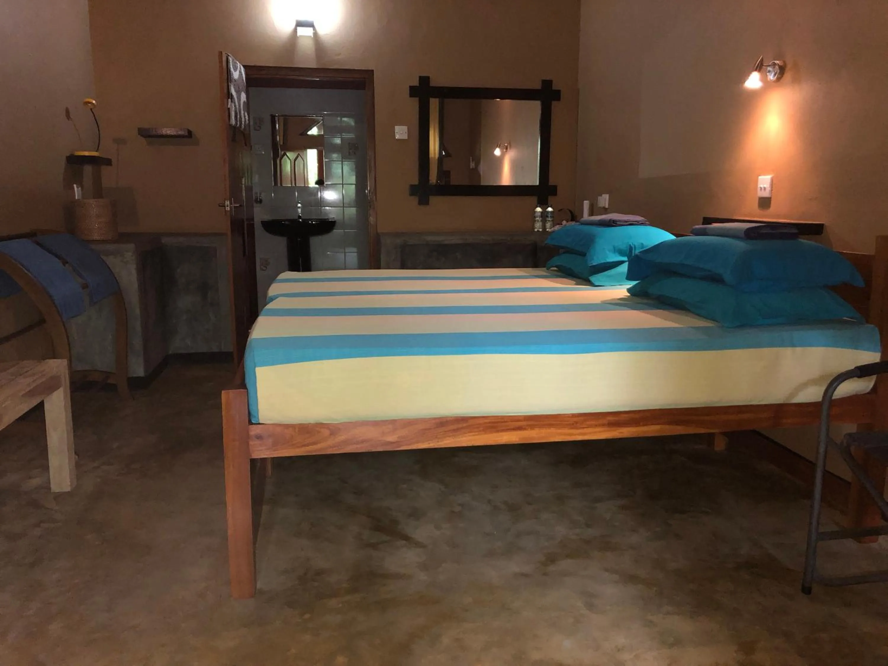 bunk bed, Bed in My Village