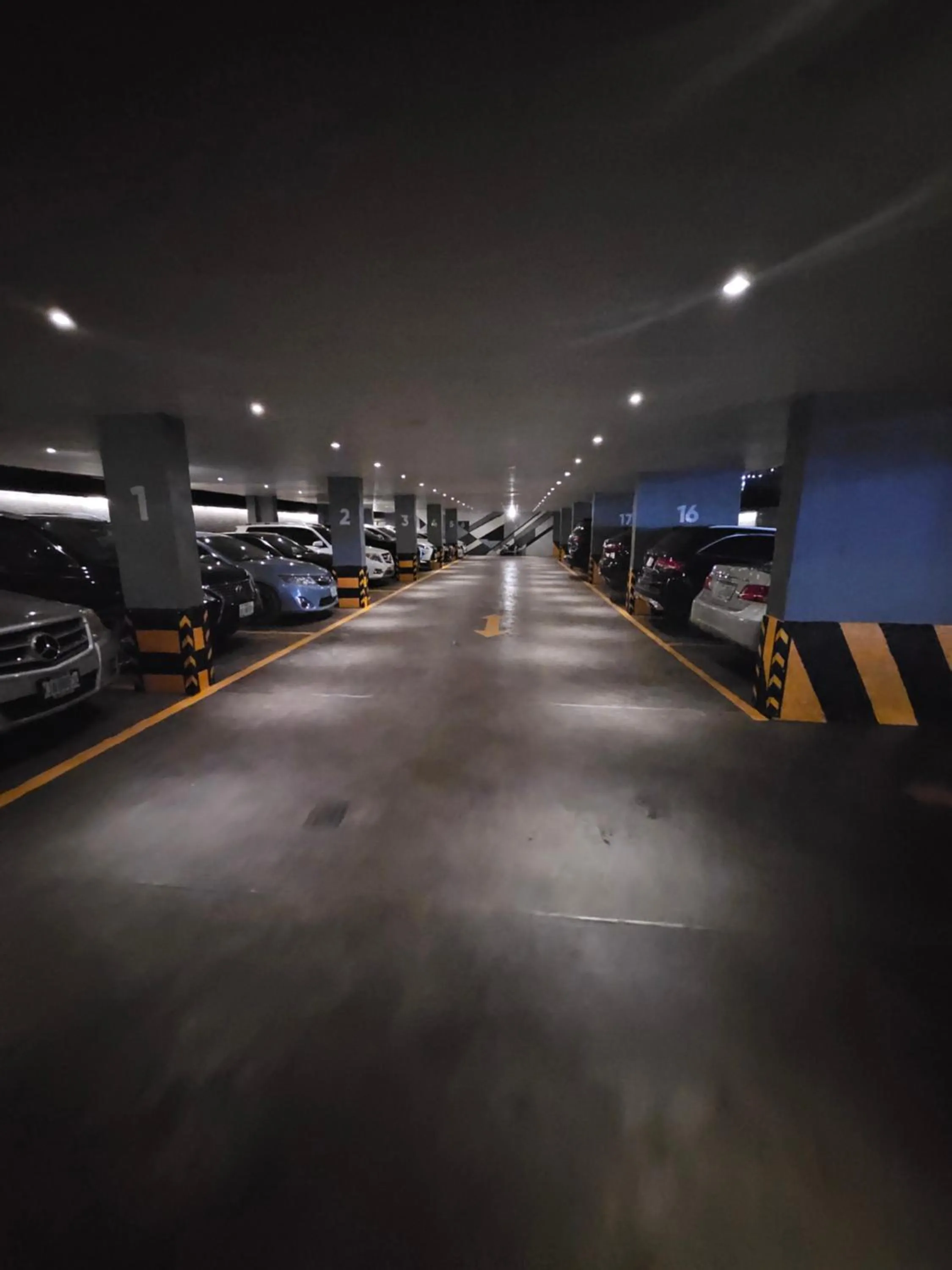 Night in Blu Pearl Hotel & Residence