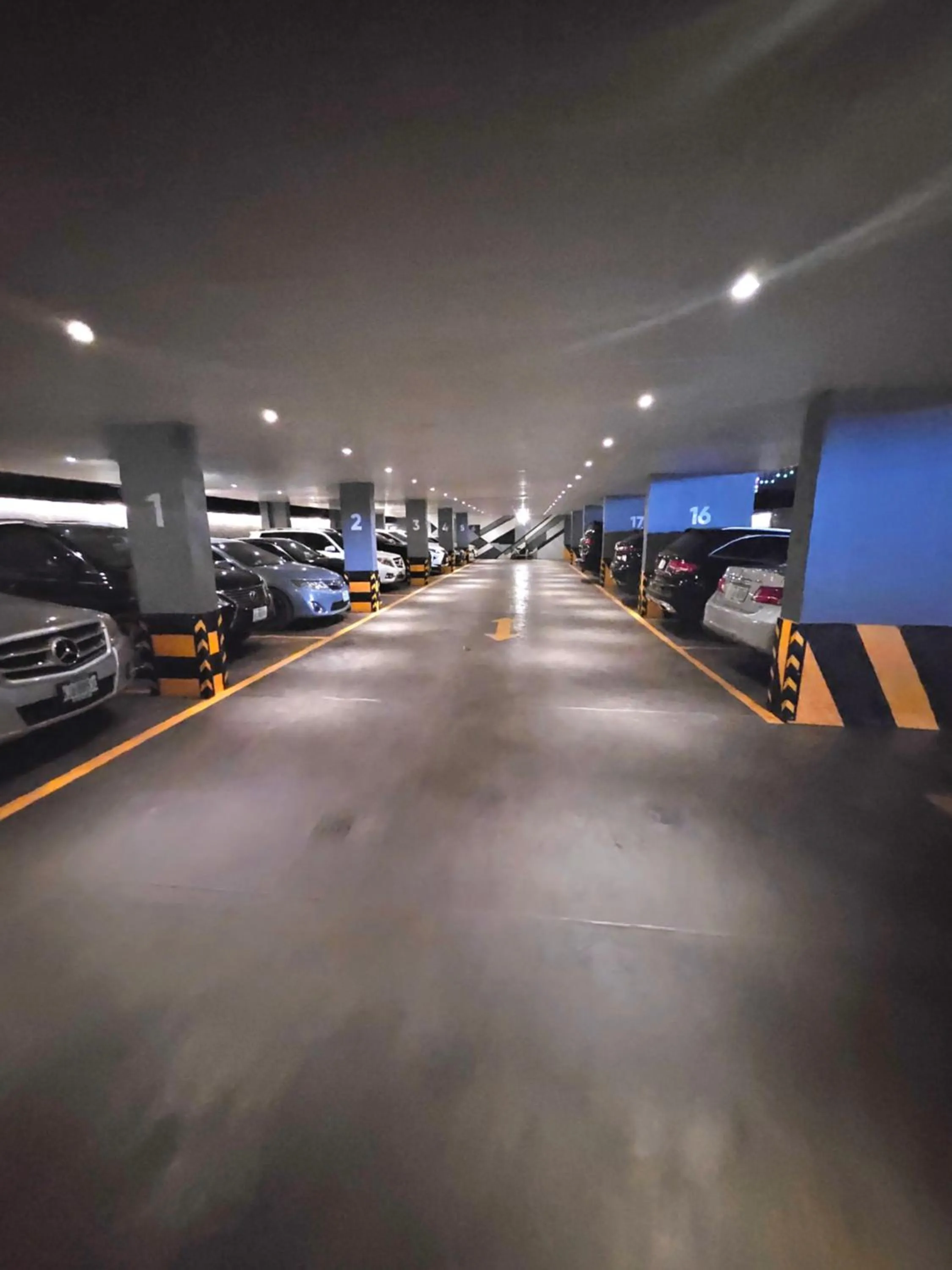 Night in Blu Pearl Hotel & Residence