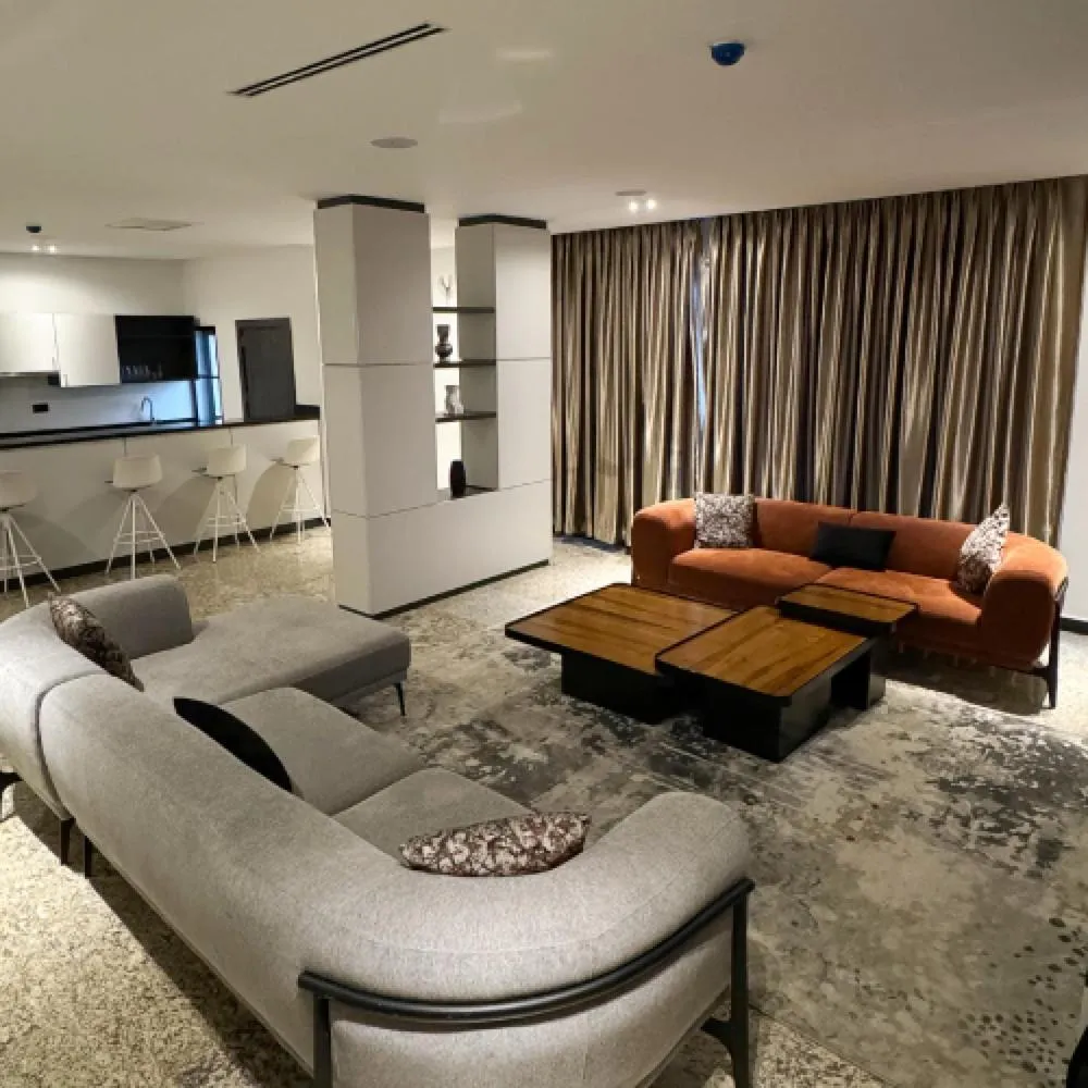 Blu Pearl Hotel & Residence