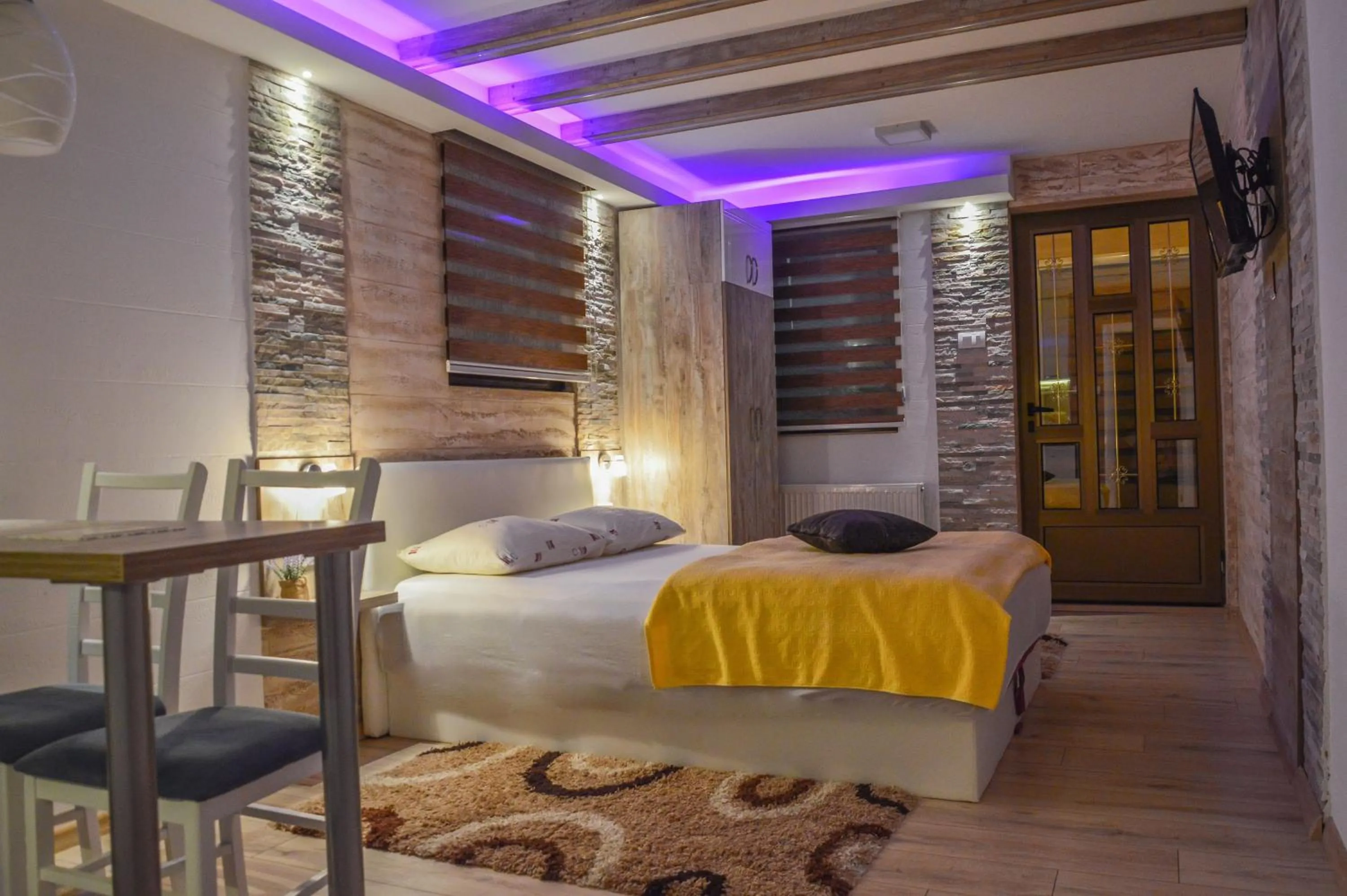 Bed in Apartments Josipovic