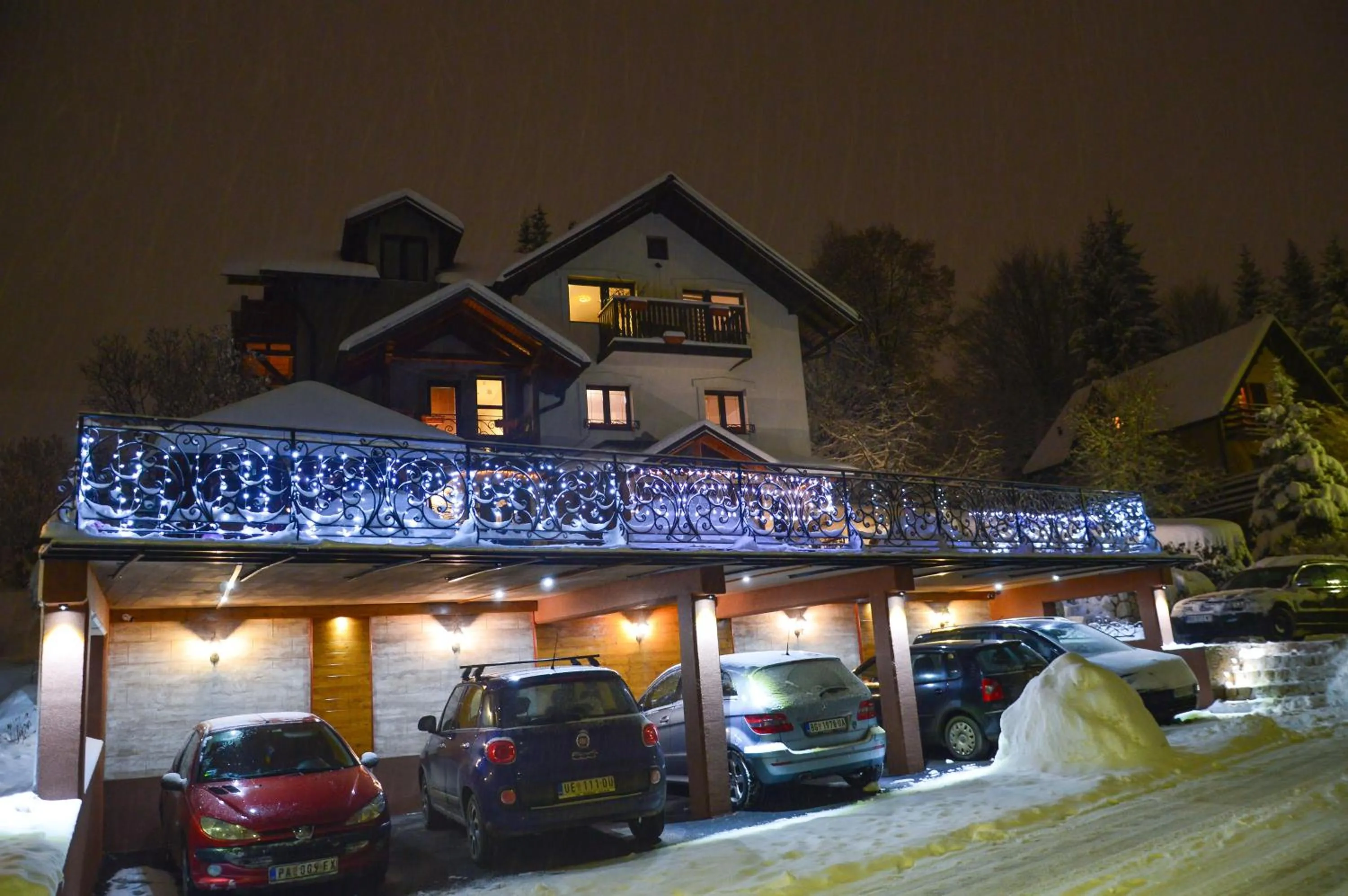 Property building in Apartments Josipovic