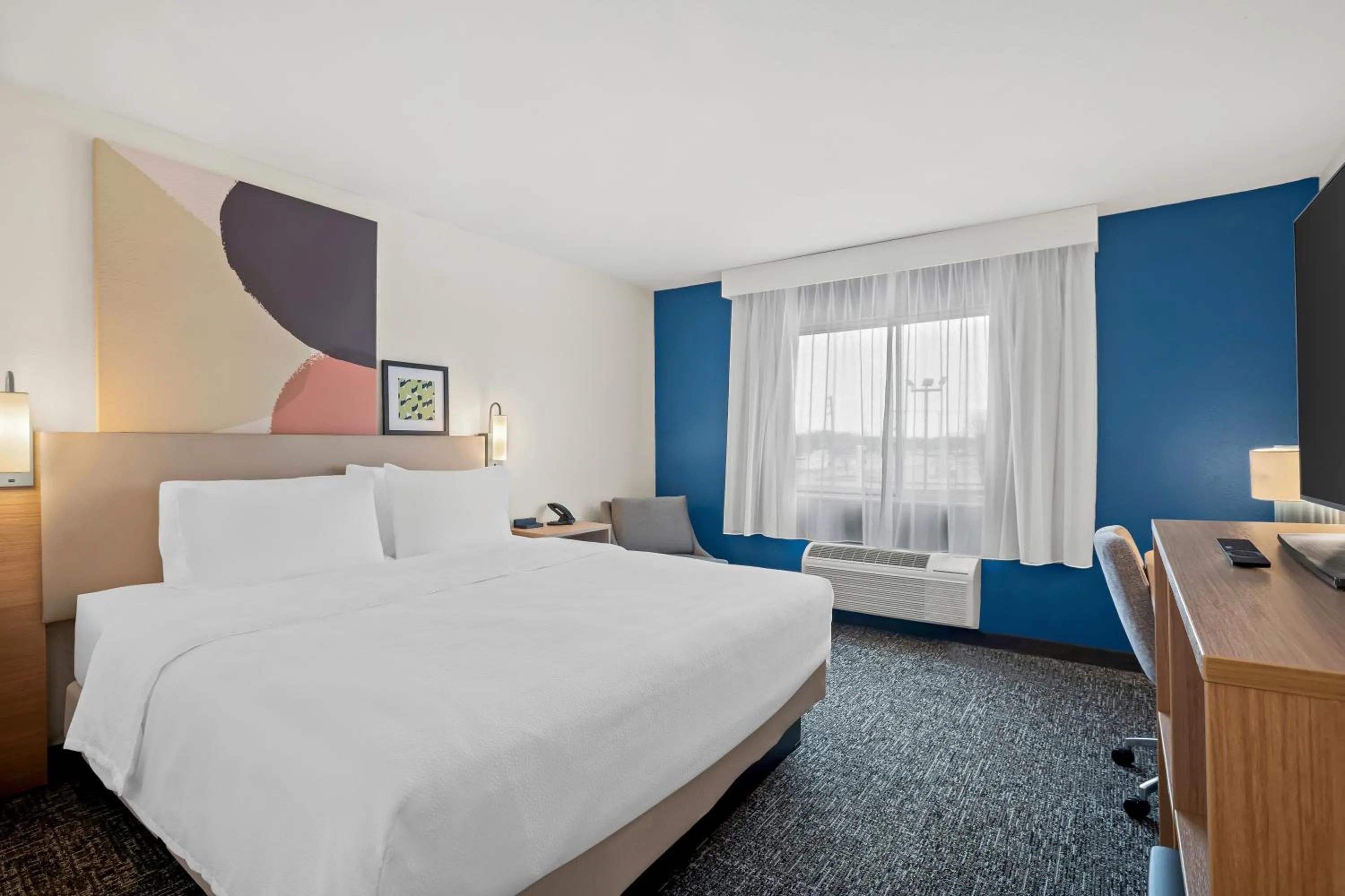 Bed in Spark By Hilton Moline Quad Cities