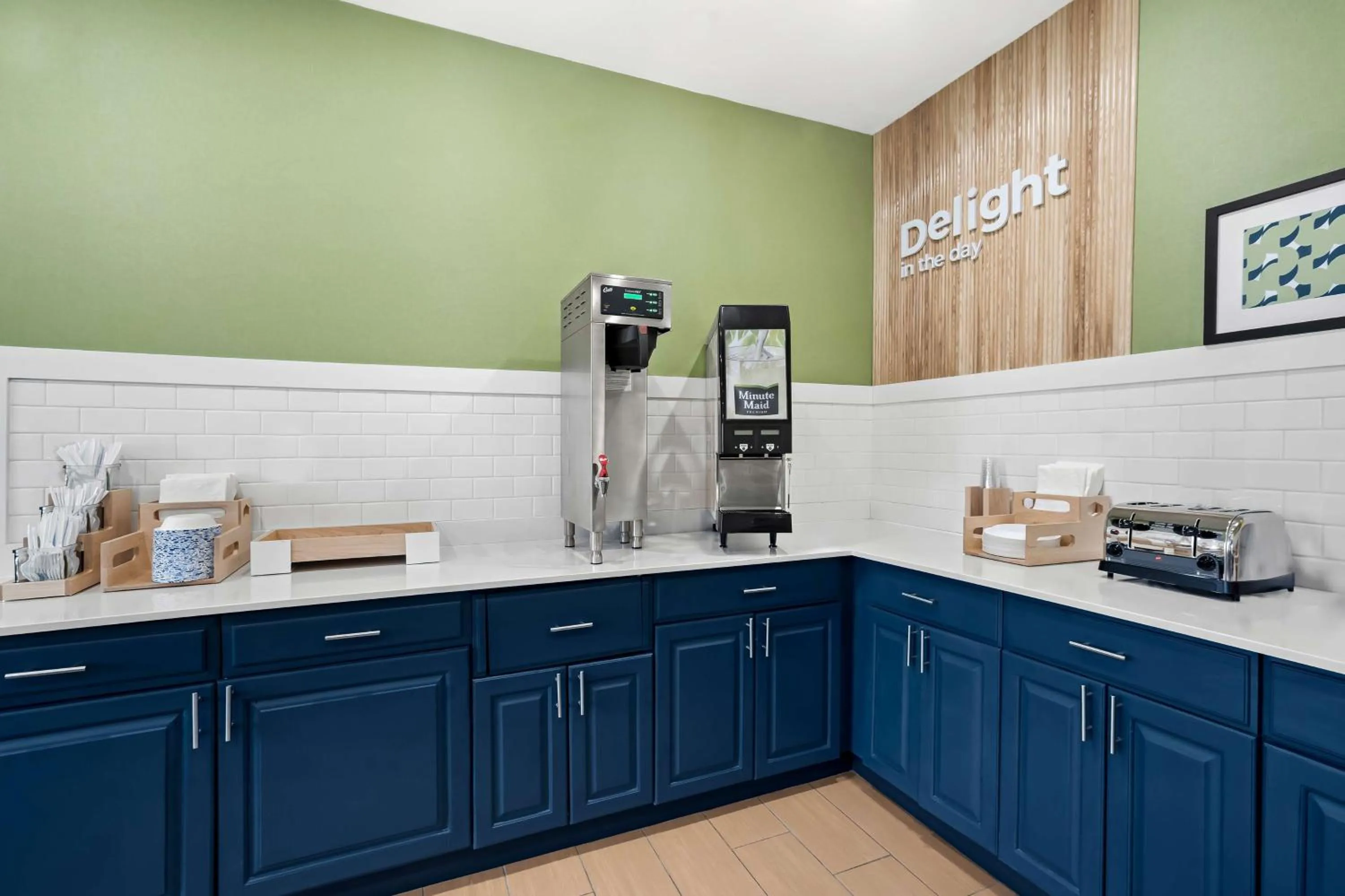 Breakfast in Spark By Hilton Moline Quad Cities