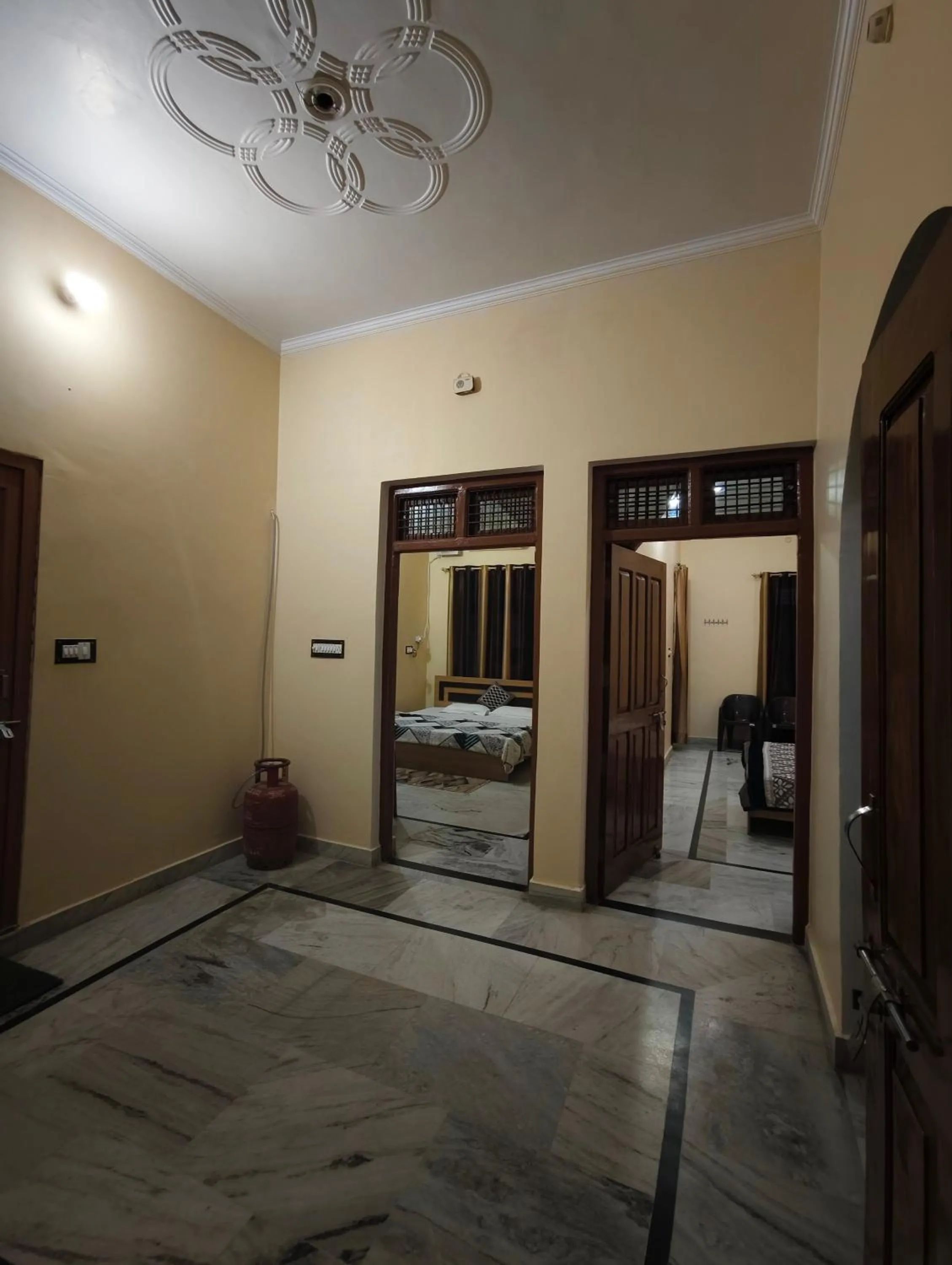Asha Homestay Ayodhya