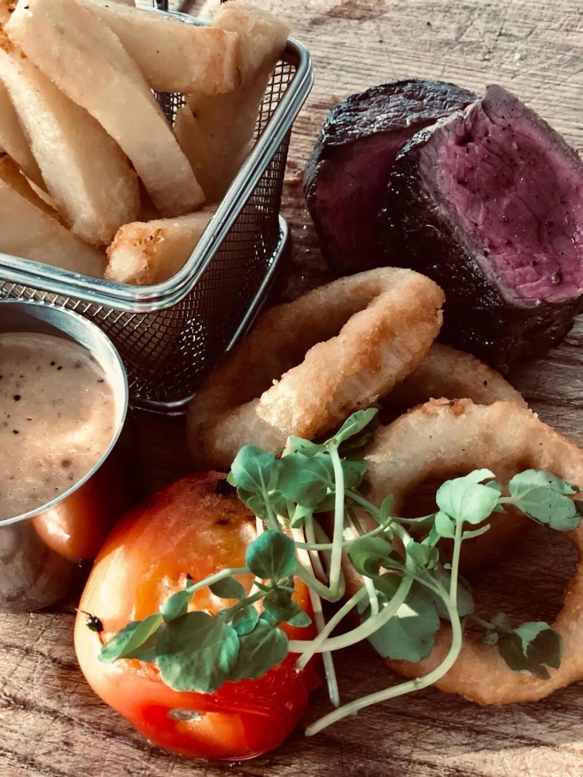 Dining area in Briardene