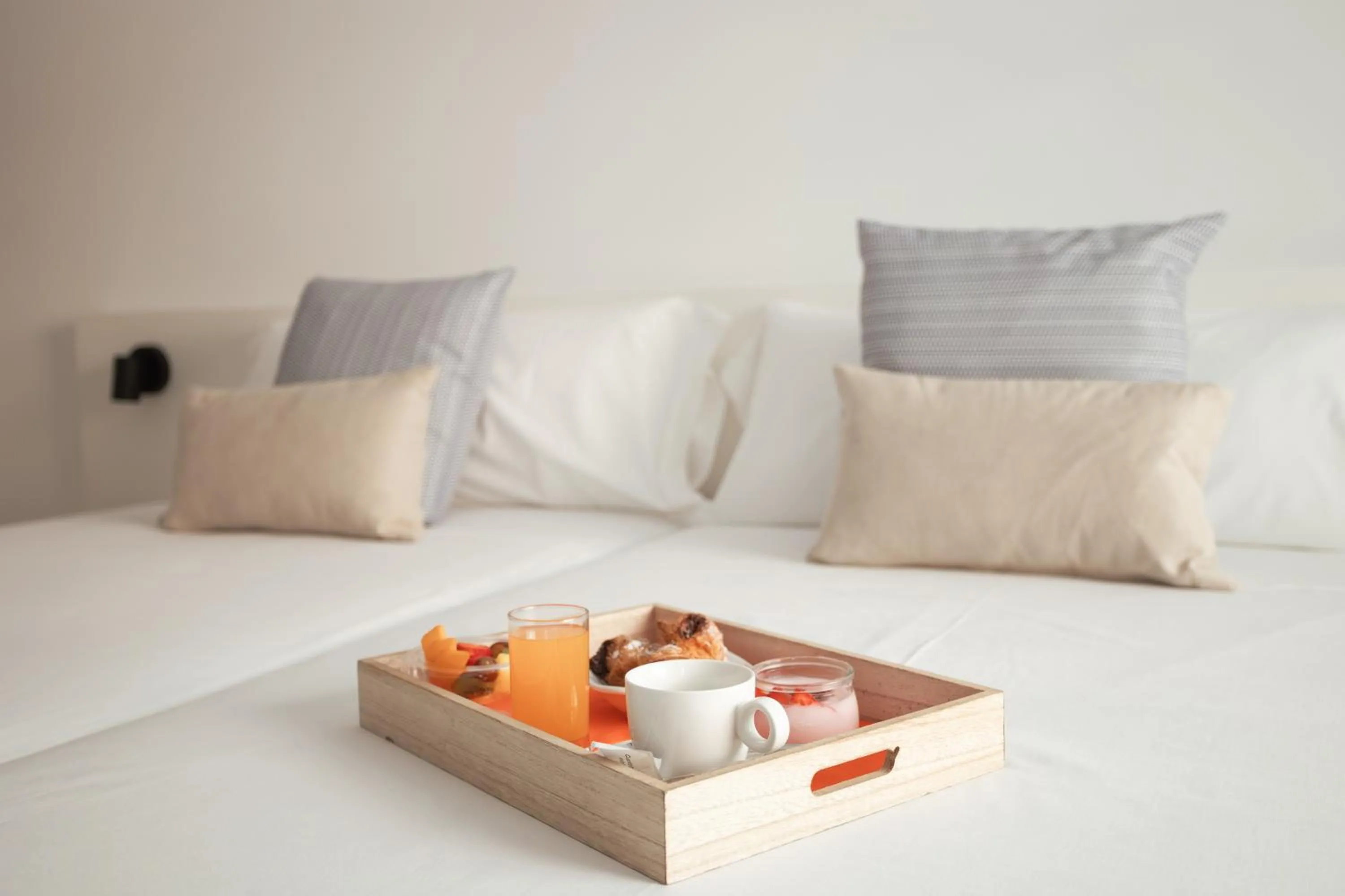 Bed in Hotel Villa España