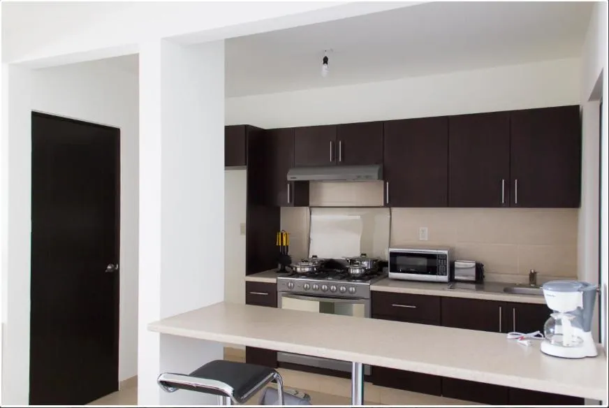 Kitchen or kitchenette in Redwood Villas Zona Industrial San Luis Potosi