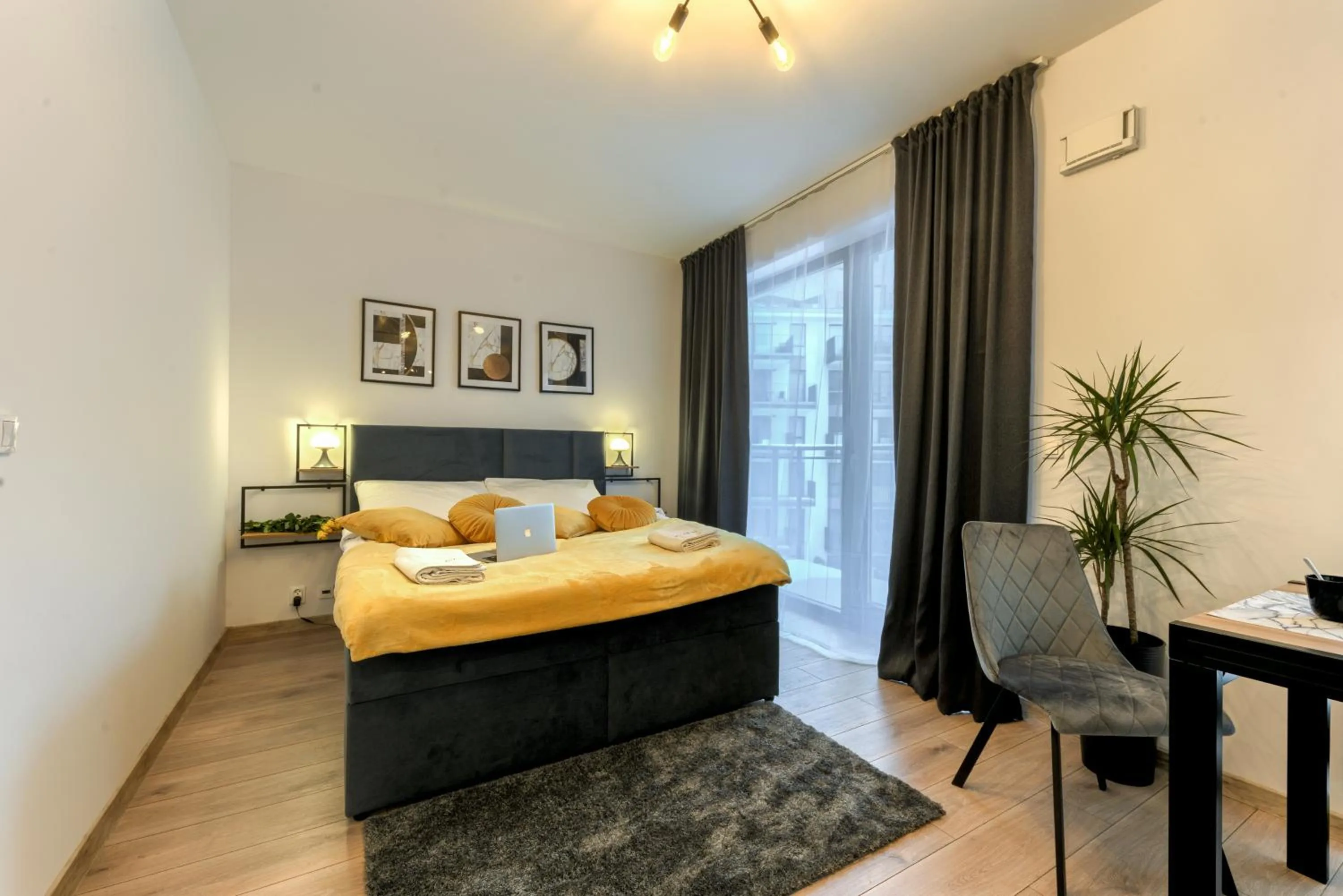 Bed in KaZou Residence