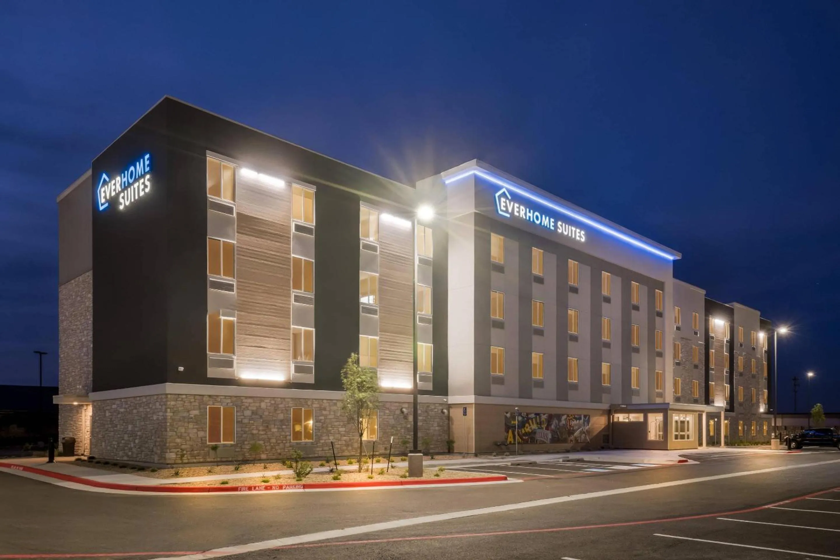 Property building in Everhome Suites Amarillo West - Medical Center