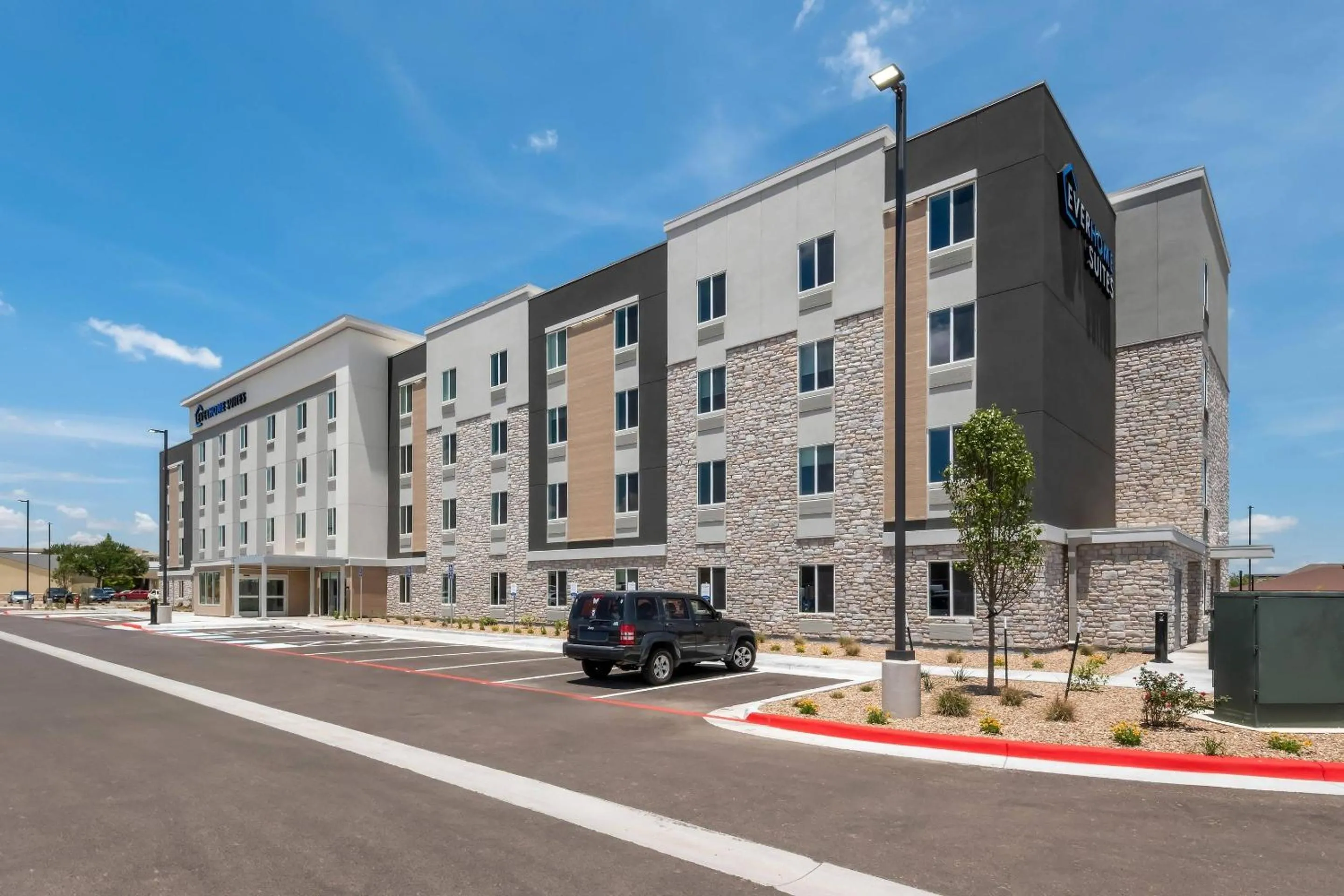 Property building in Everhome Suites Amarillo West - Medical Center