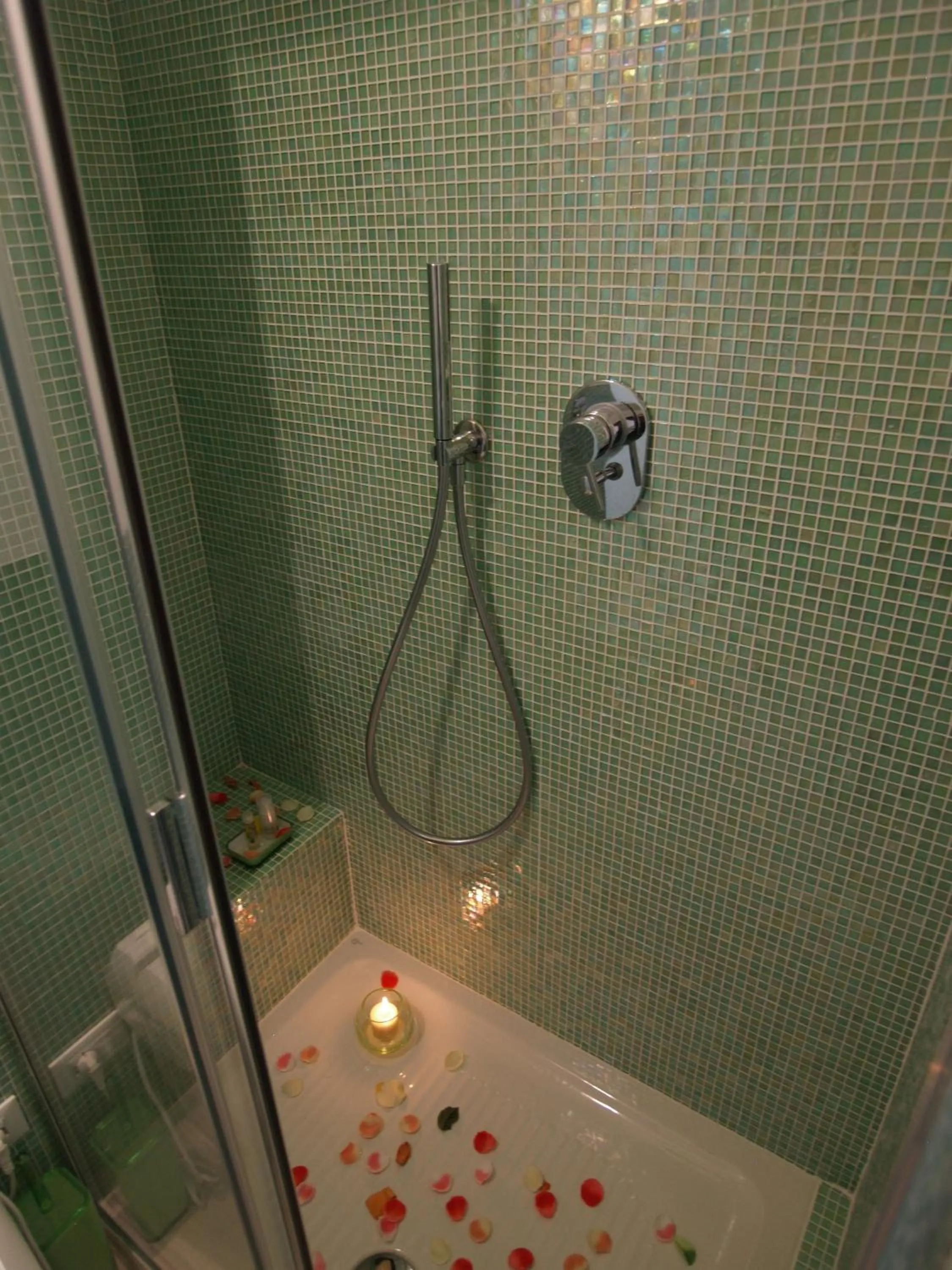 Shower in B&B Linea Verde