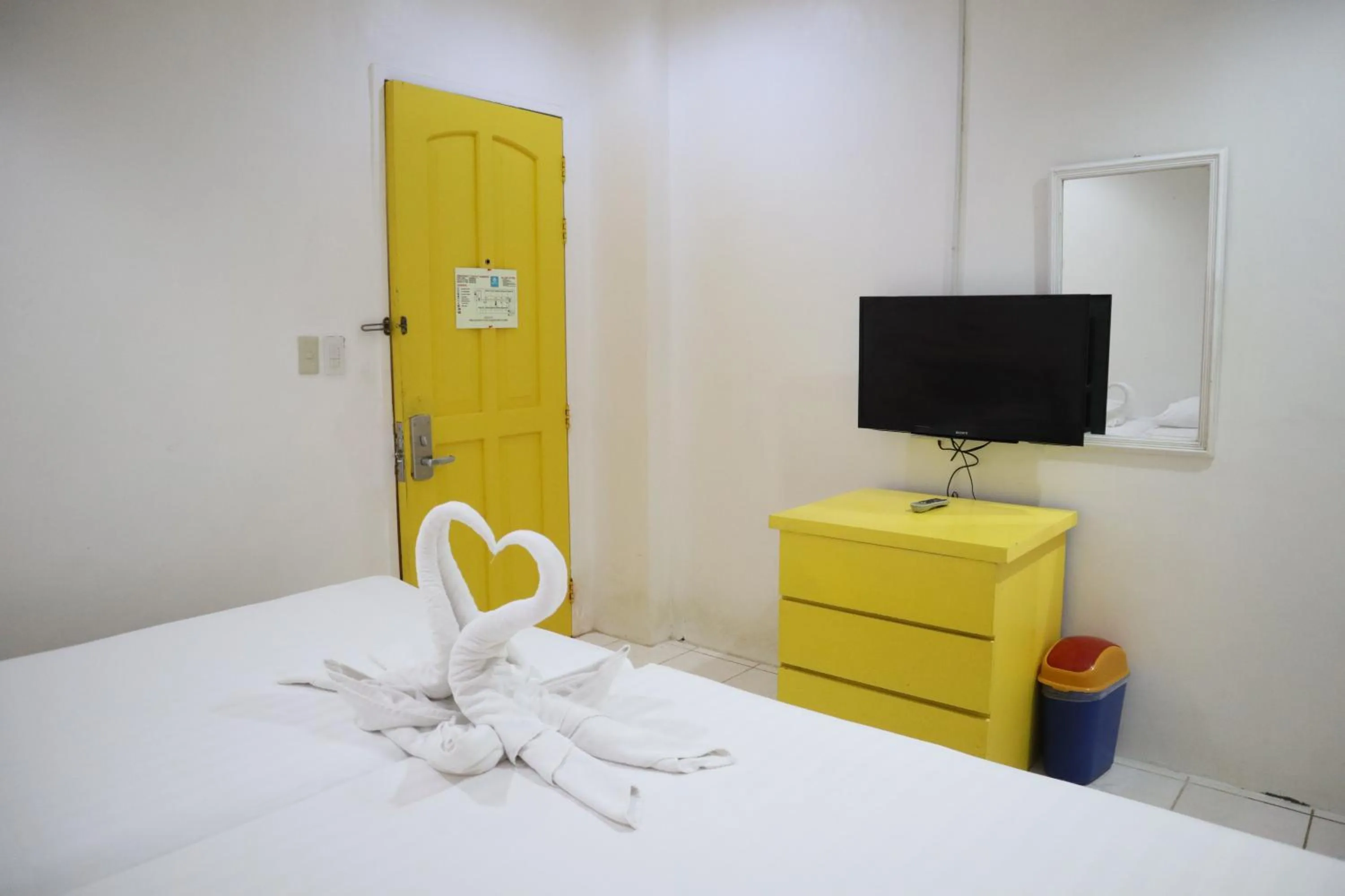 TV and multimedia, Bed in Island Inn