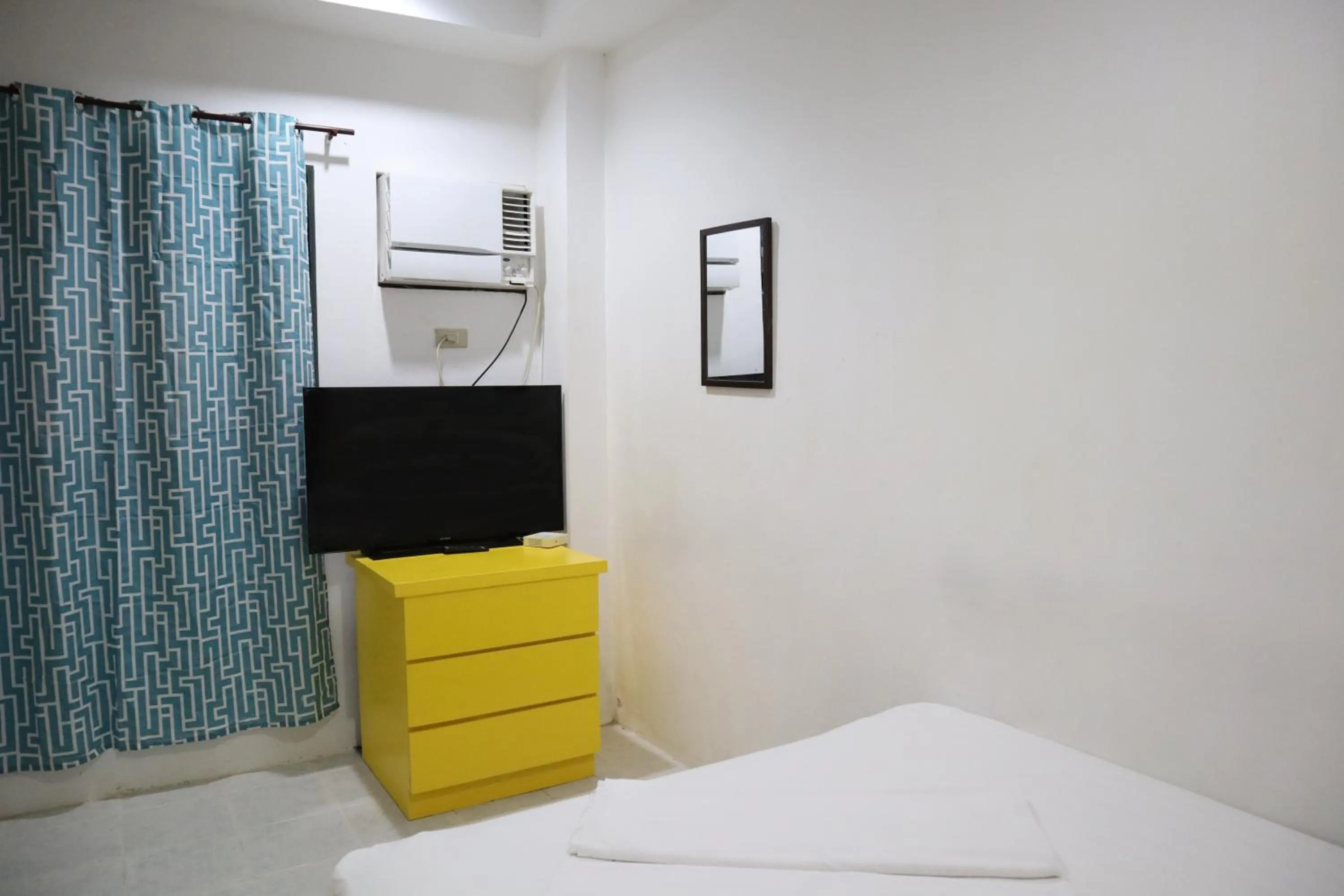 TV and multimedia, Bed in Island Inn