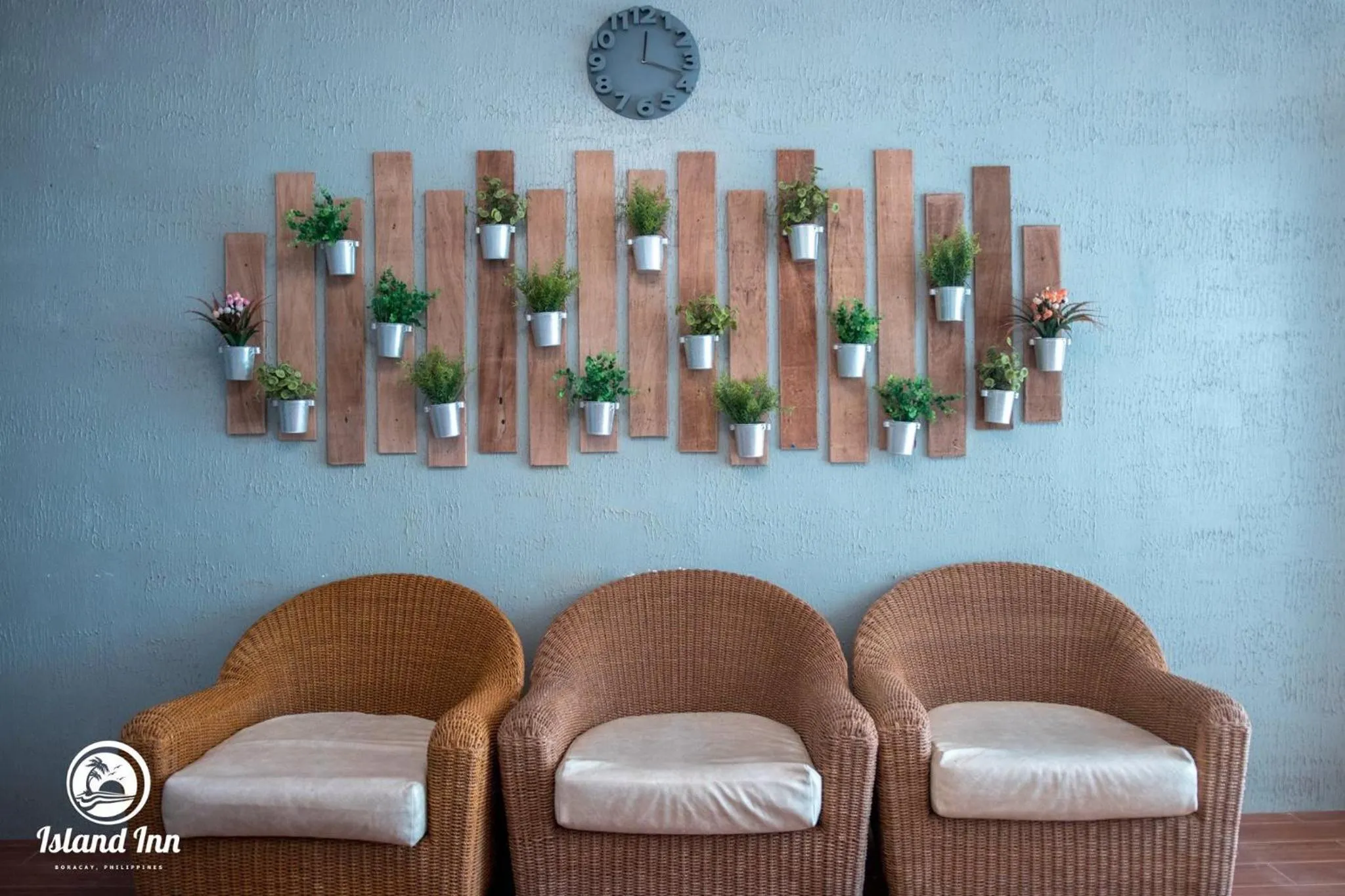 Seating area in Island Inn