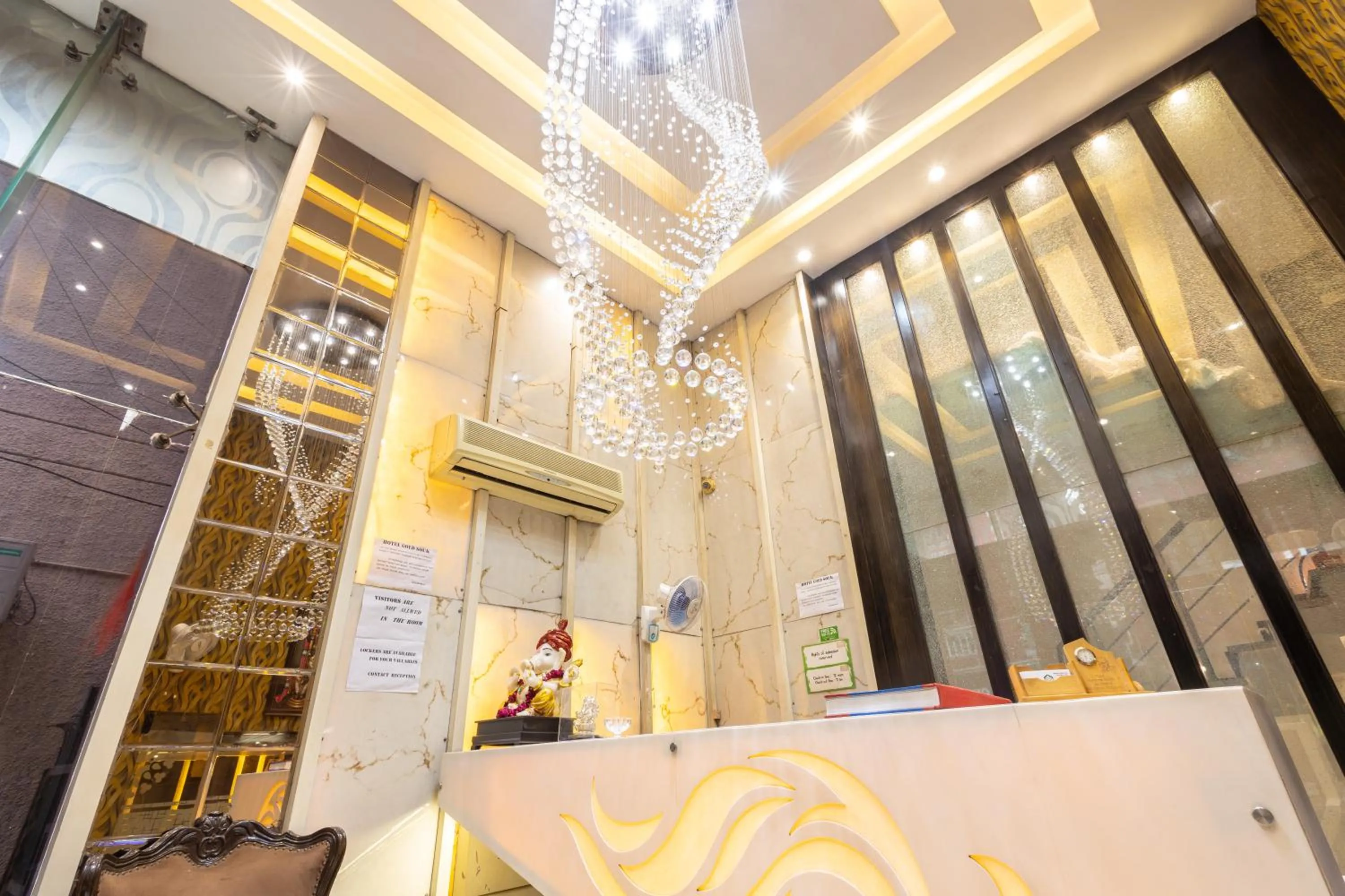 Lobby or reception in Hotel Gold Souk - Karol Bagh