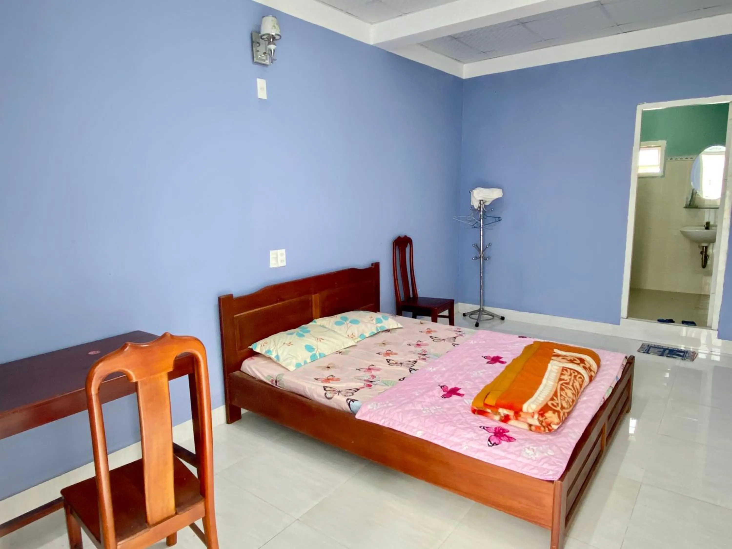 Bathroom, Bed in Thanh Tin Hotel Dalat