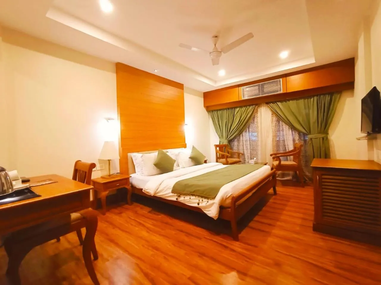 Bed in Hill Palace Hotel & Spa