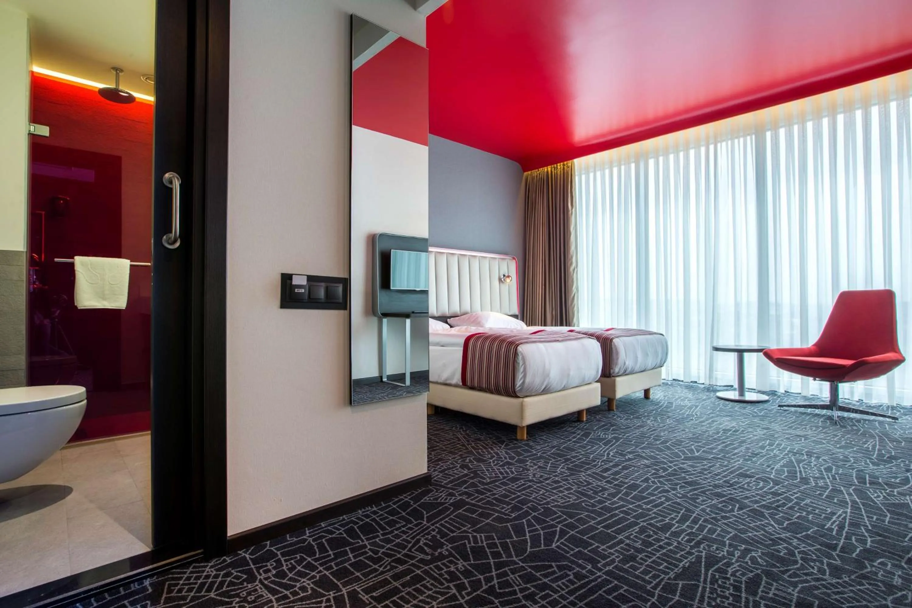 Photo of the whole room, Bed in Park Inn By Radisson Istanbul Ataturk Airport