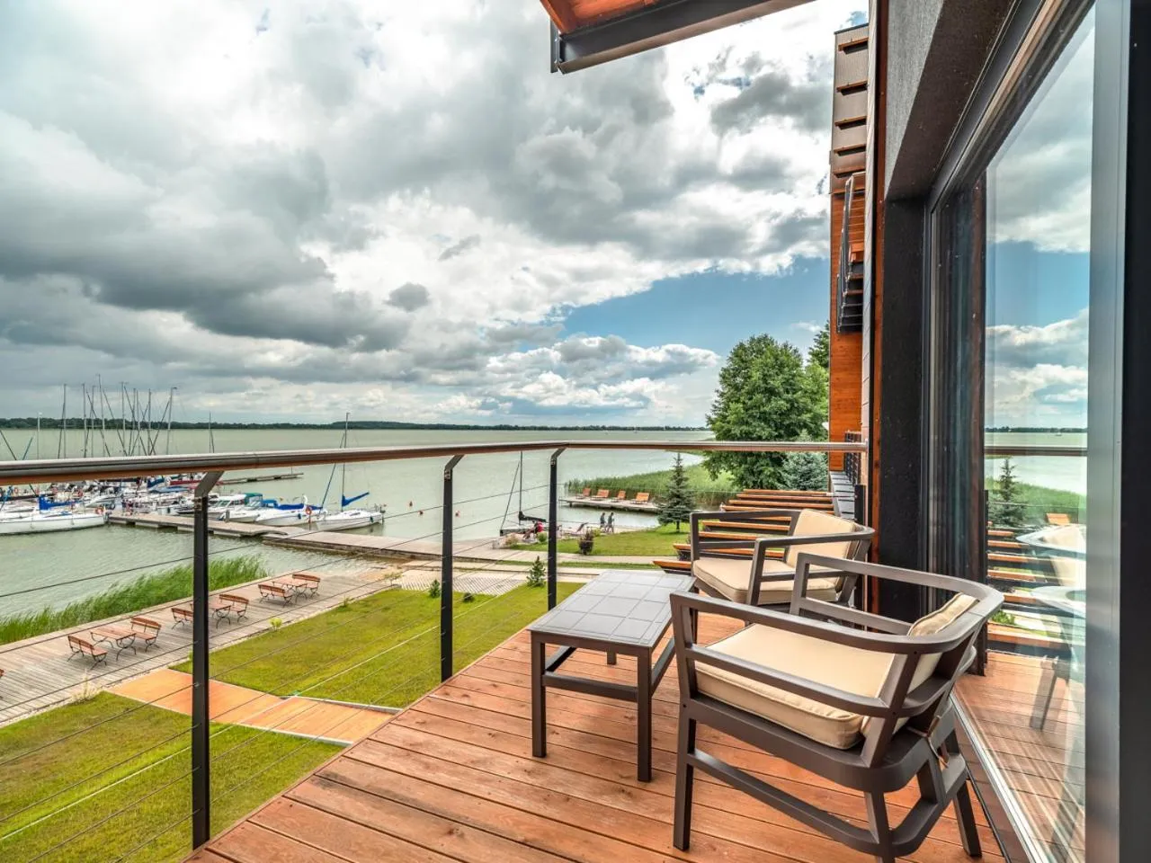 Property building in Marina Nawigator