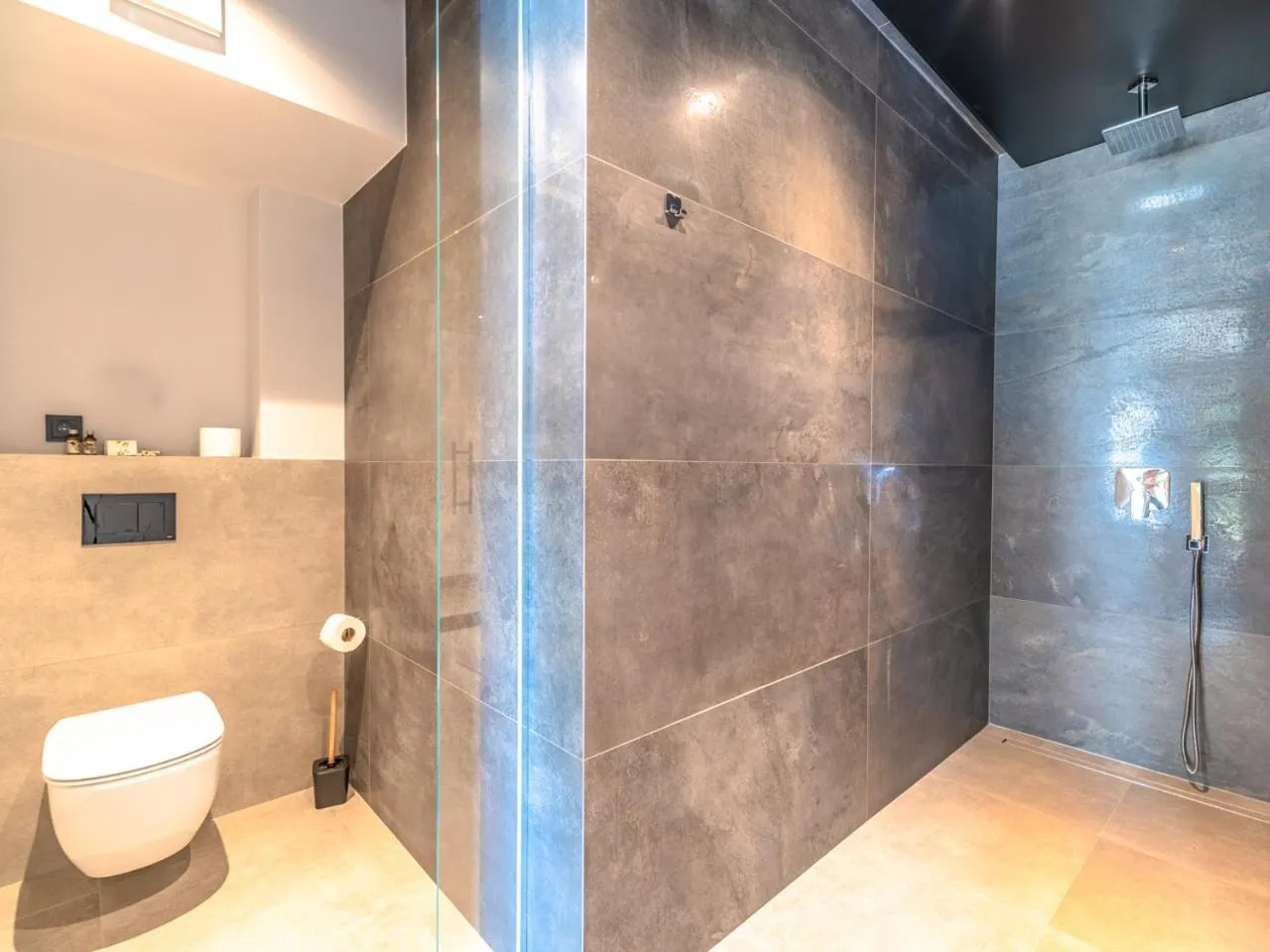 Shower in Marina Nawigator