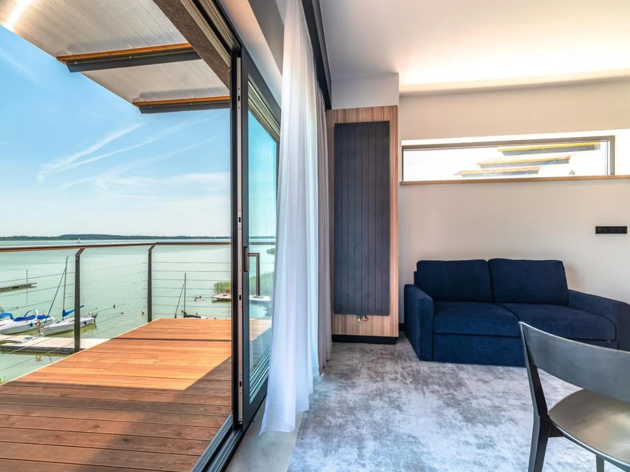 Day in Marina Nawigator