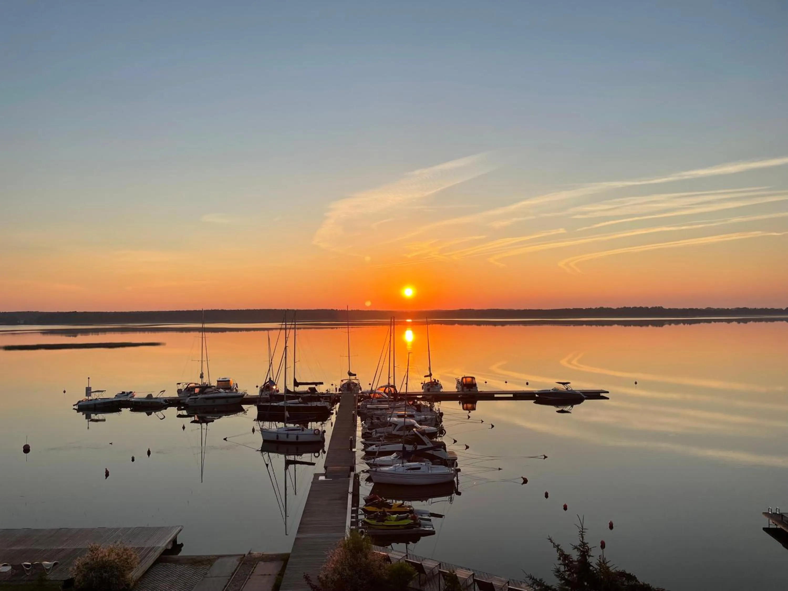 Day in Marina Nawigator