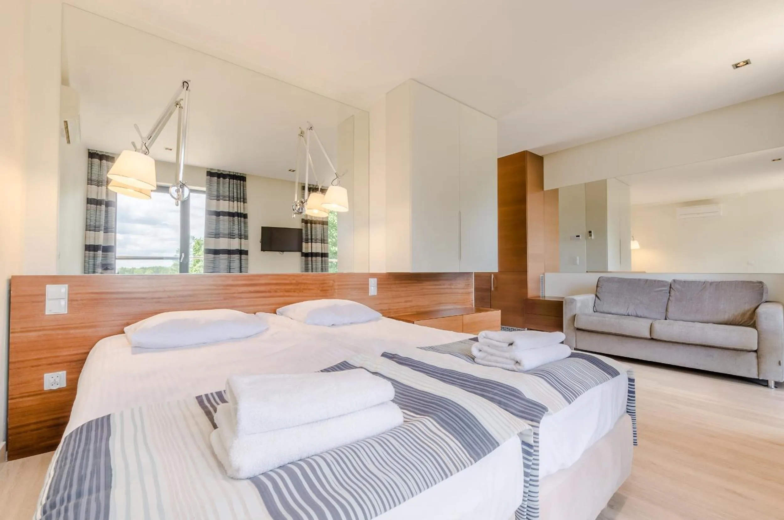 Photo of the whole room, Bed in Marina Nawigator