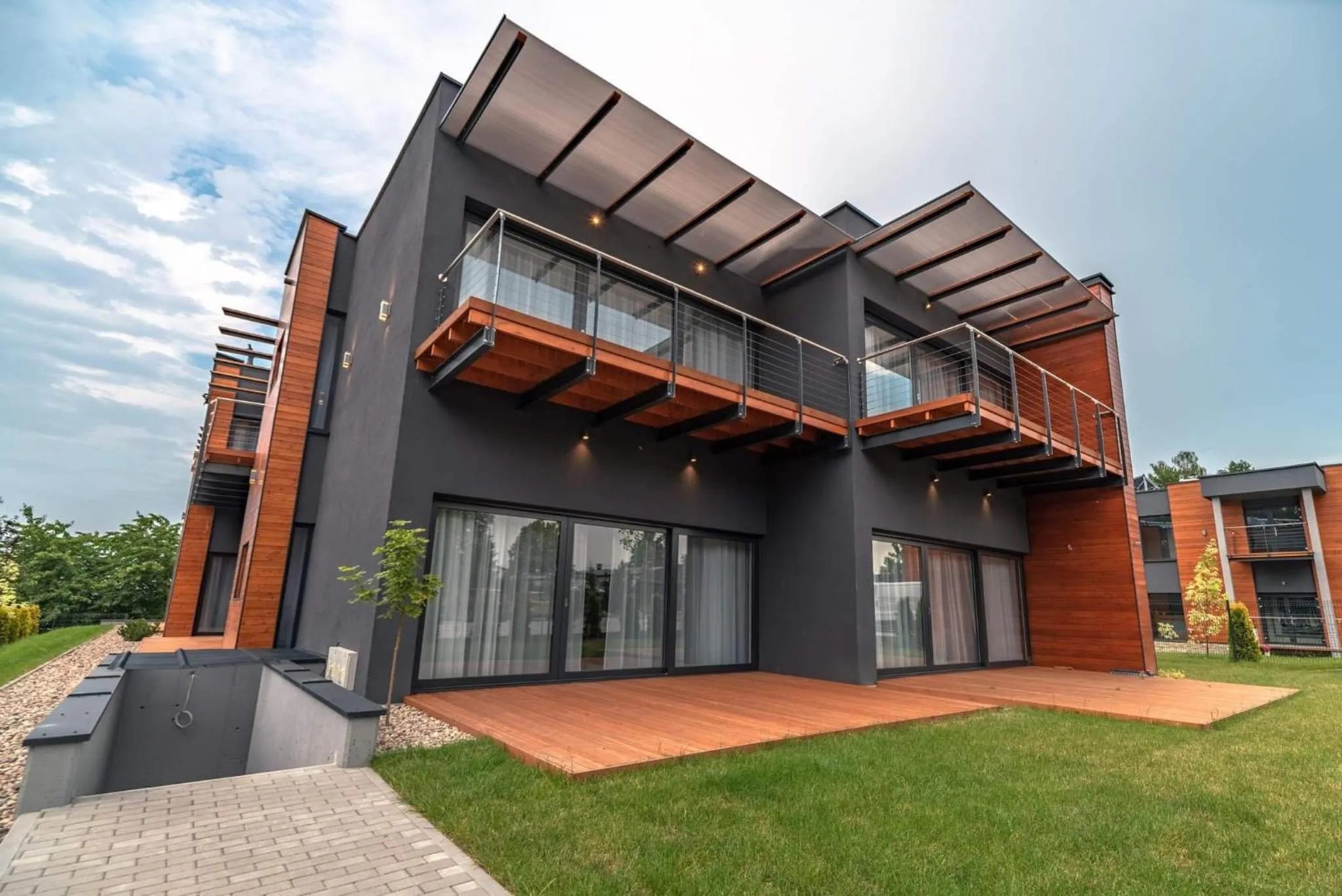 Property building in Marina Nawigator