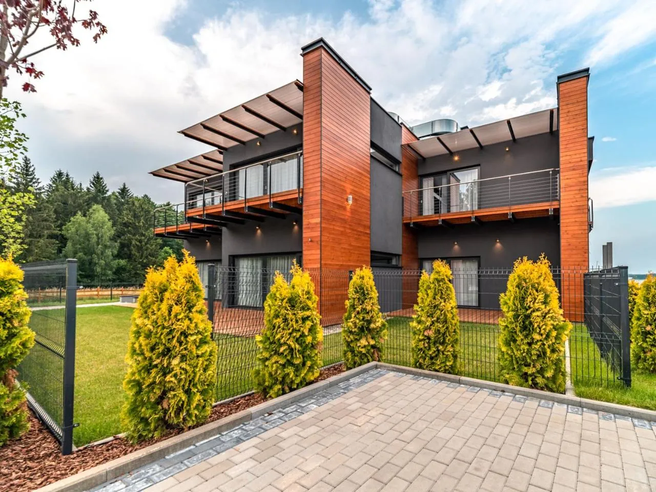 Property building in Marina Nawigator