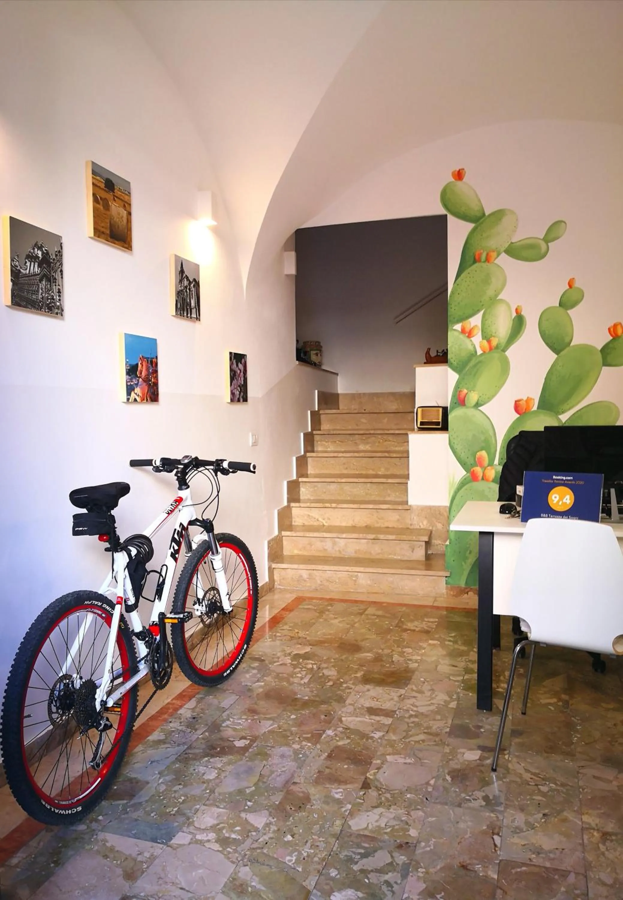 Hiking in Terrazza Dei Sogni