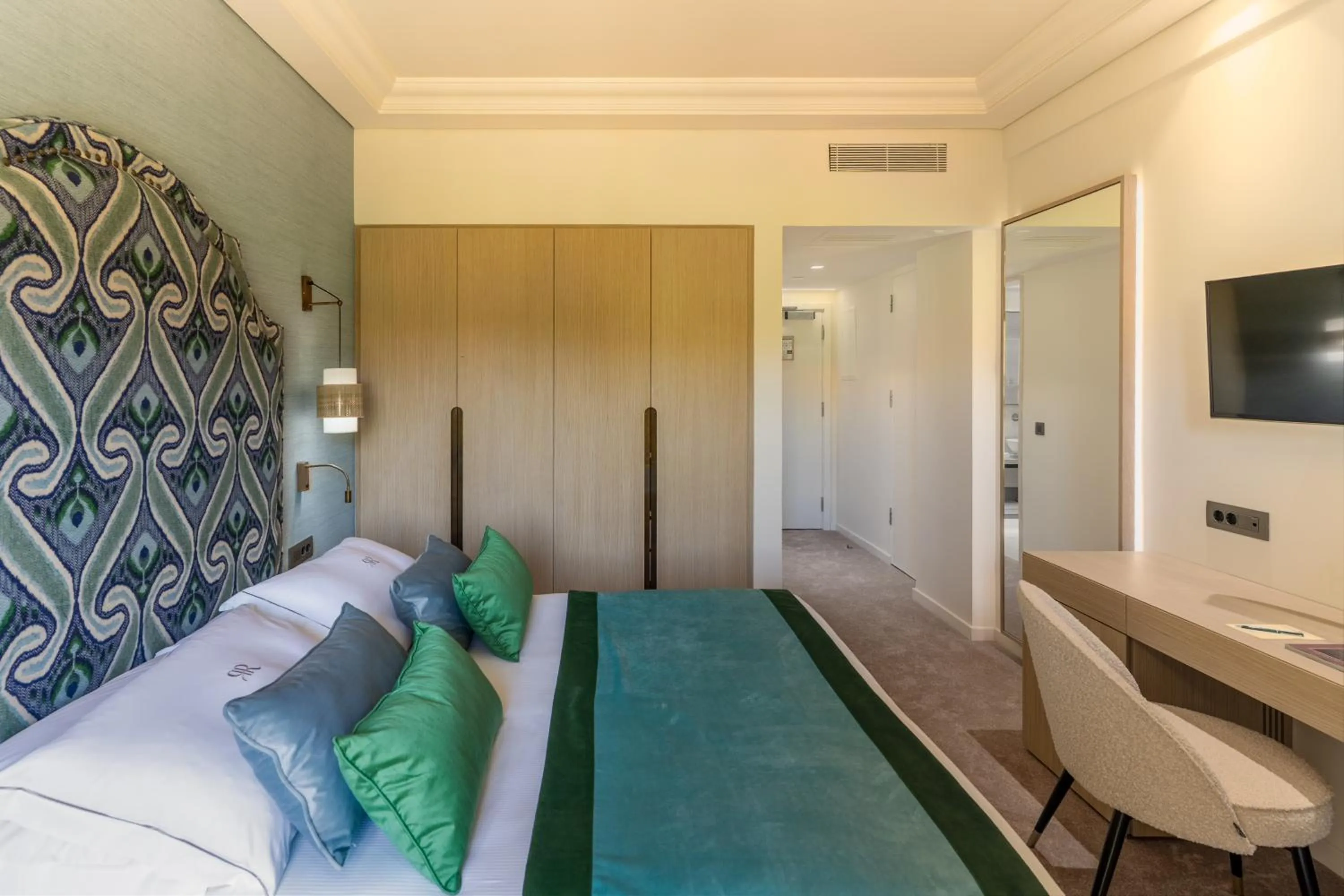 Bedroom, Bed in Rodos Park