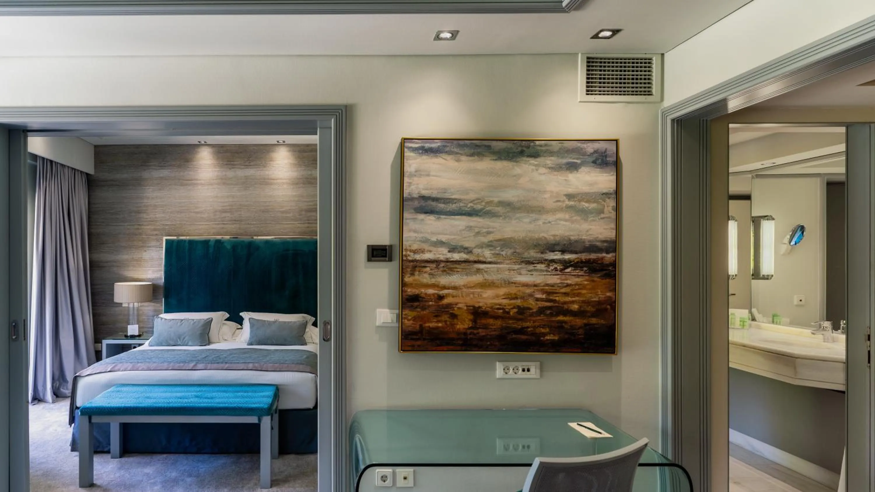 Photo of the whole room, Bed in Rodos Park