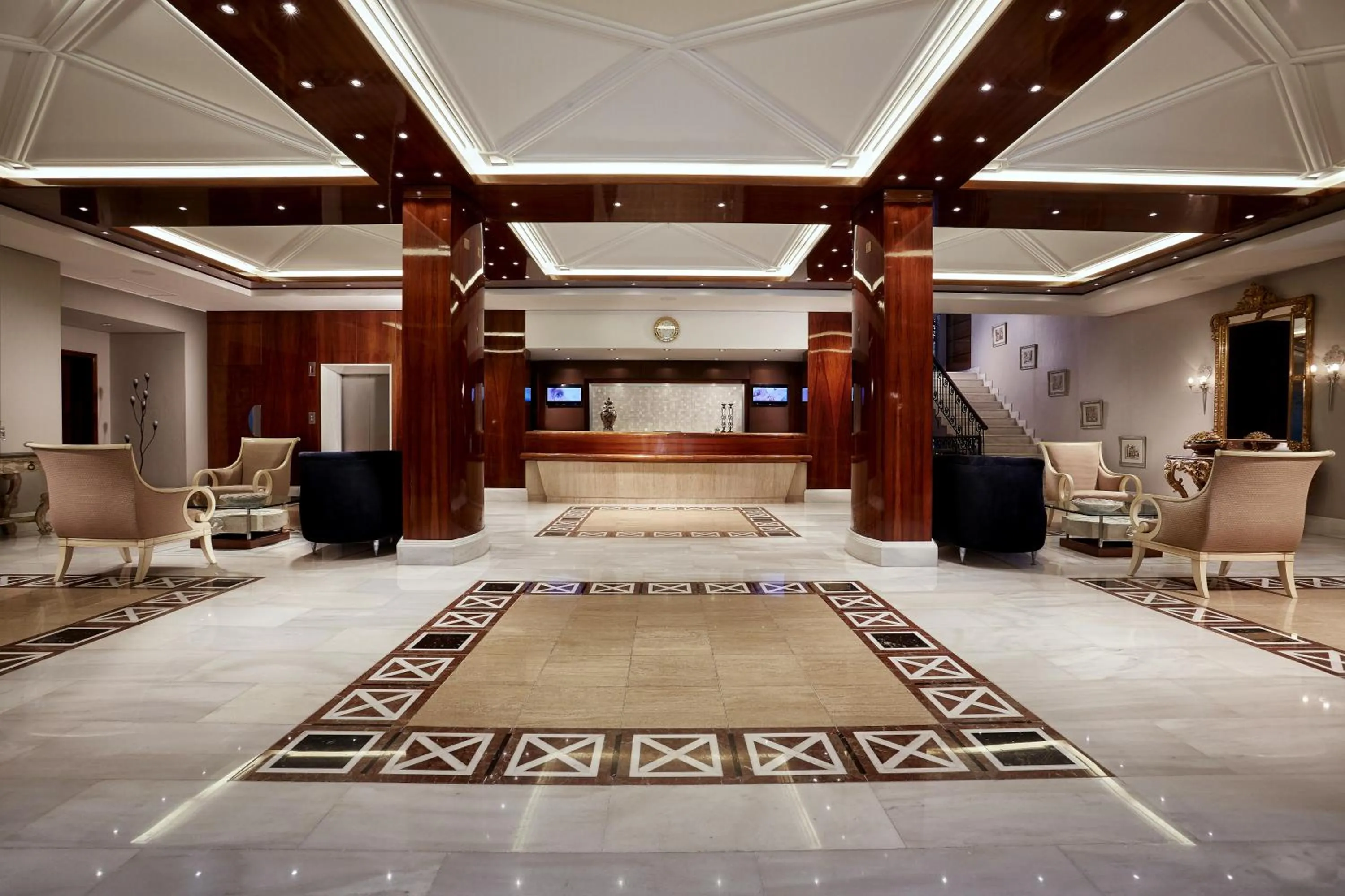 Lobby or reception in Rodos Park