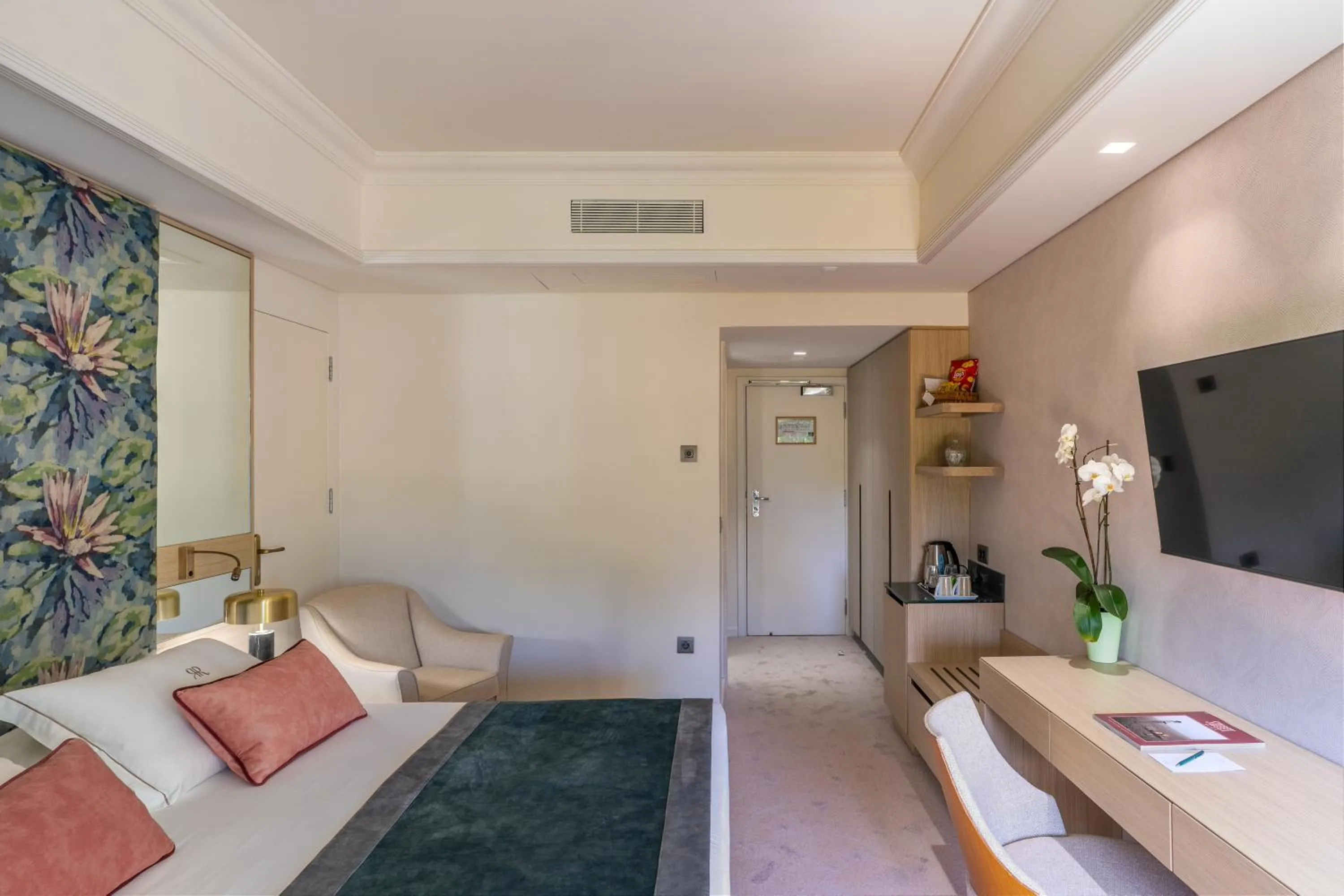 Bedroom, Bed in Rodos Park