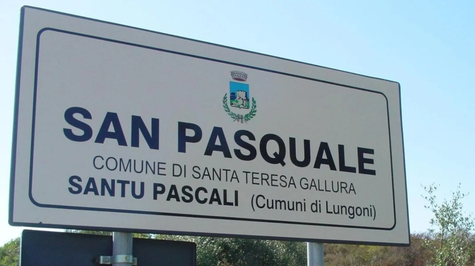 Property logo or sign in Residence Floreal