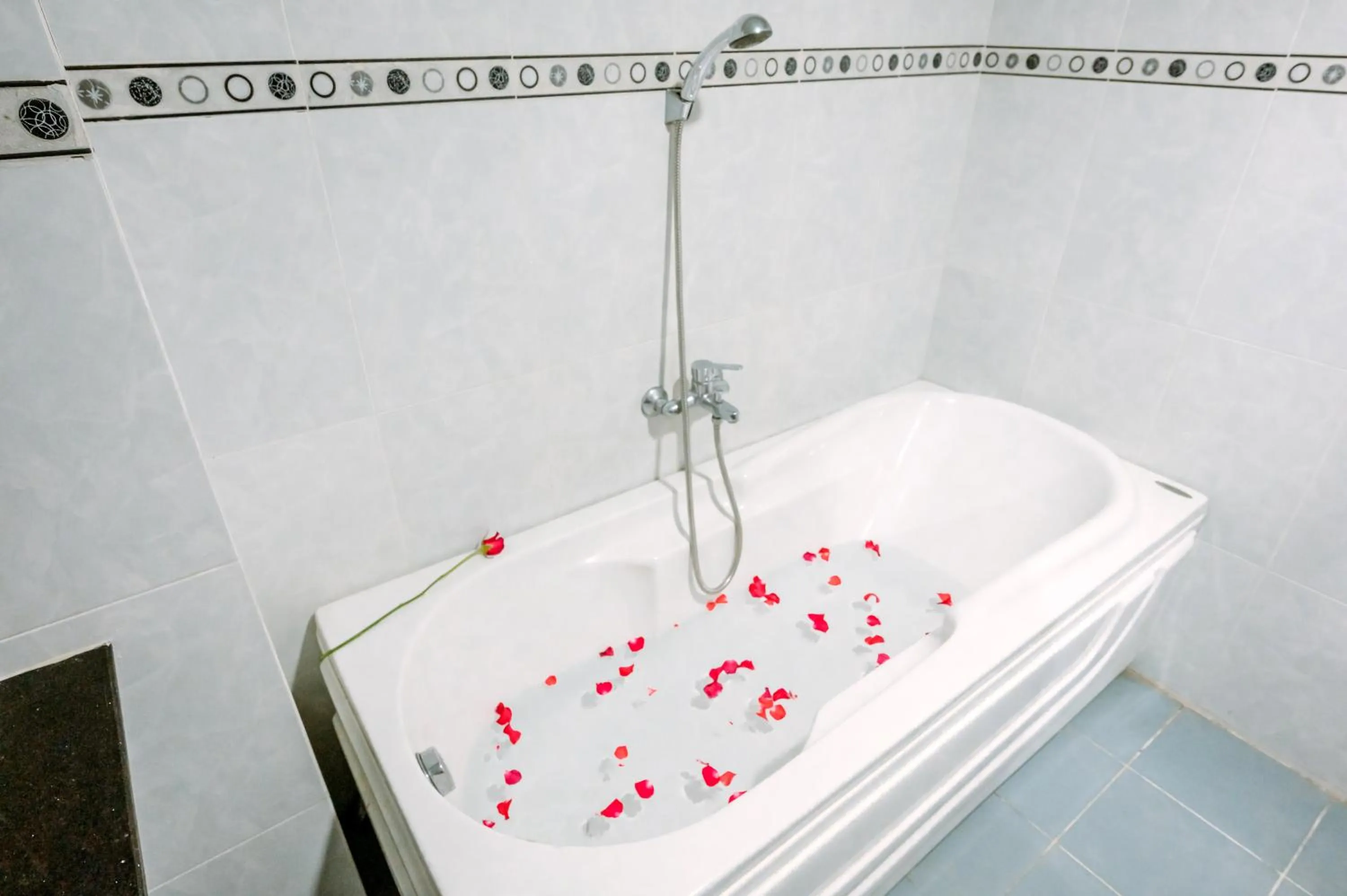 Bathroom in Hoang Duc Hotel