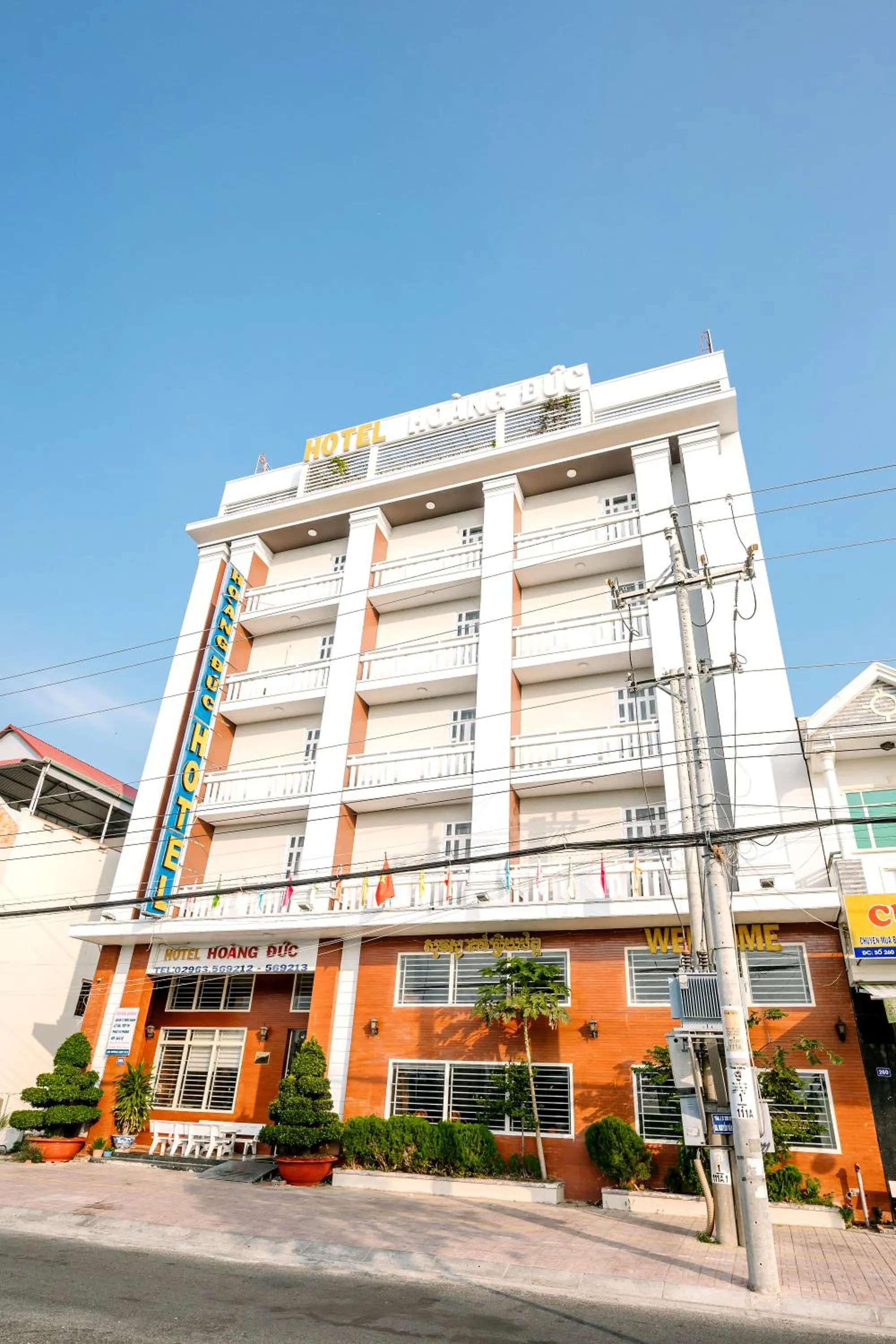 Property building in Hoang Duc Hotel