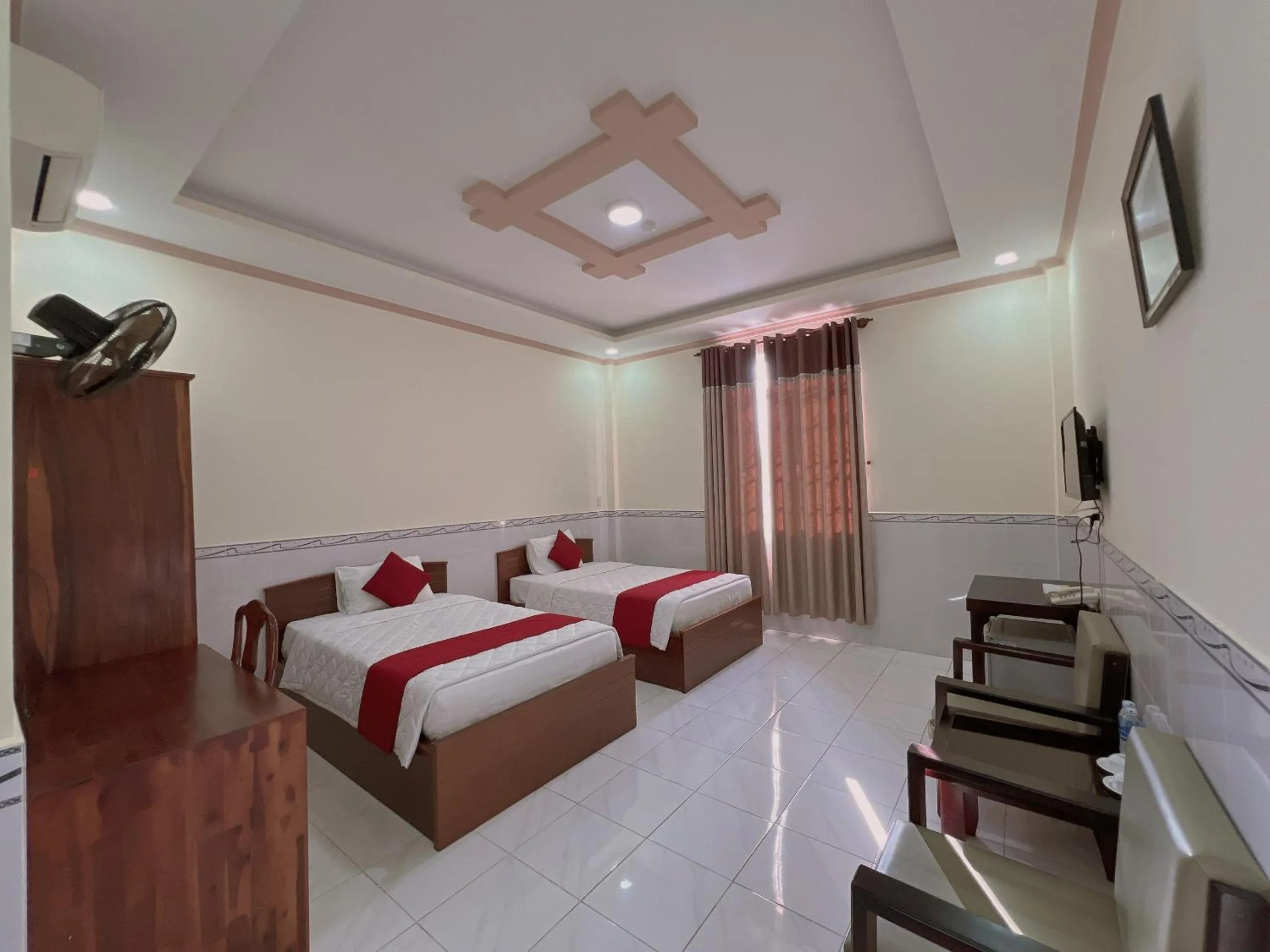 Bed in Hoang Duc Hotel