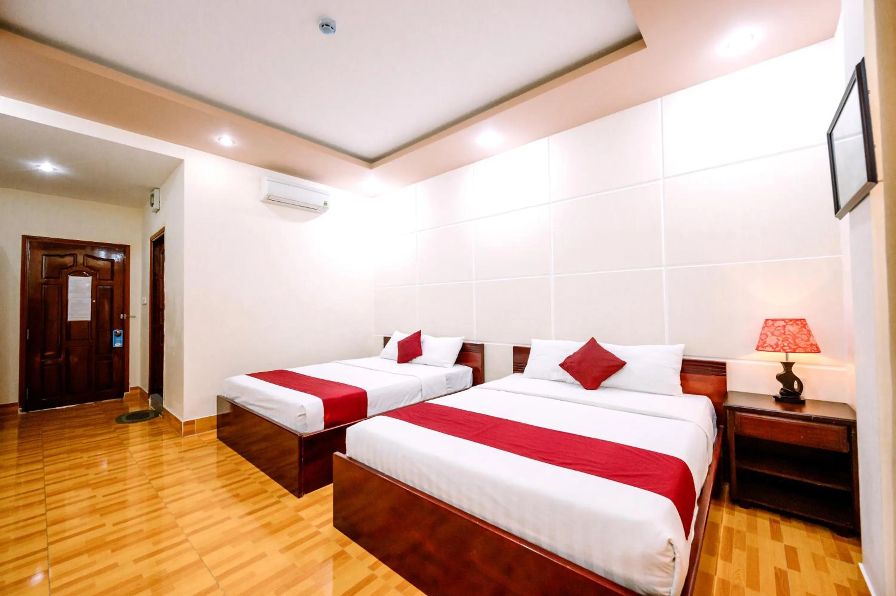Bed in Hoang Duc Hotel