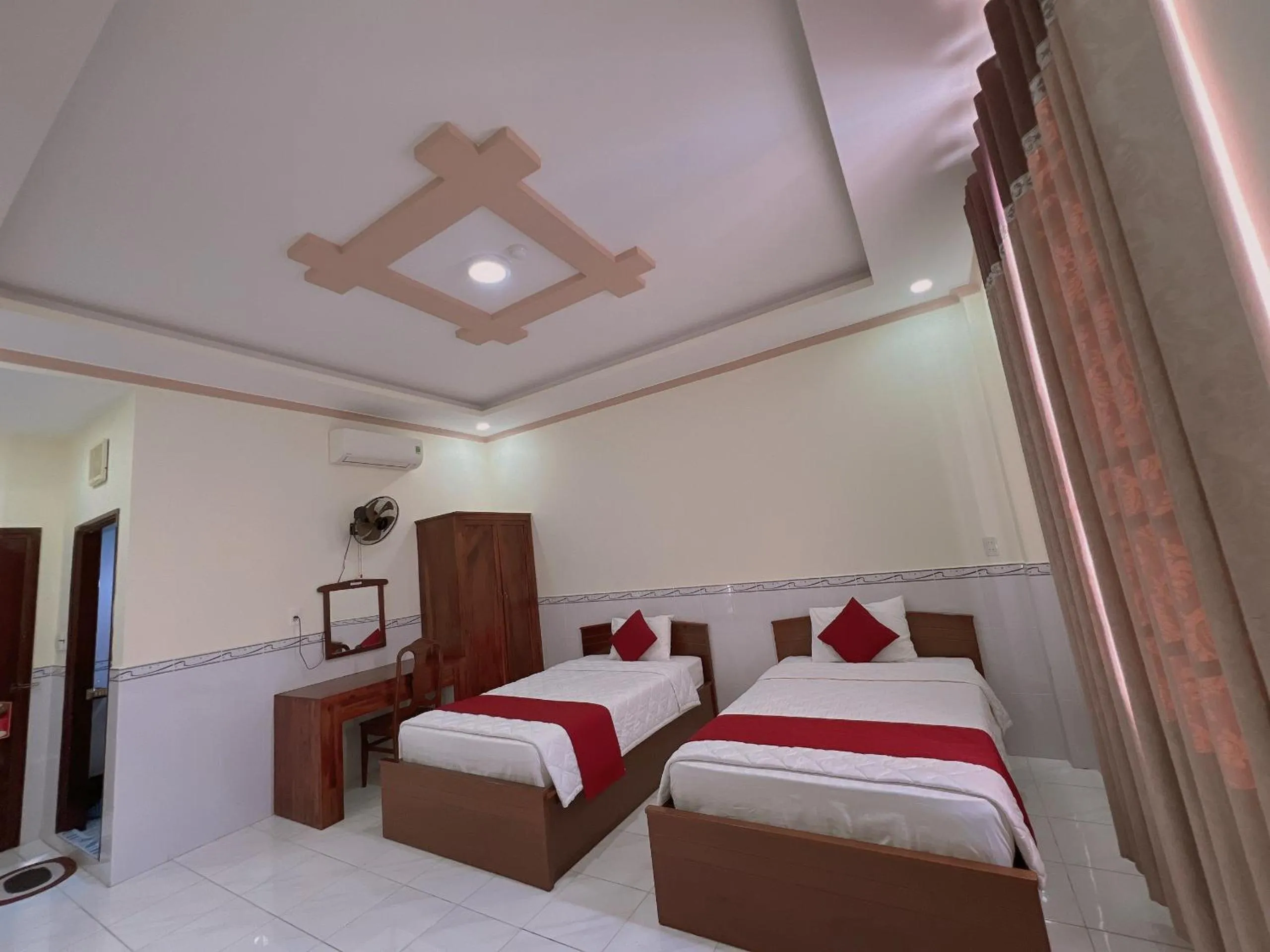 Bed in Hoang Duc Hotel