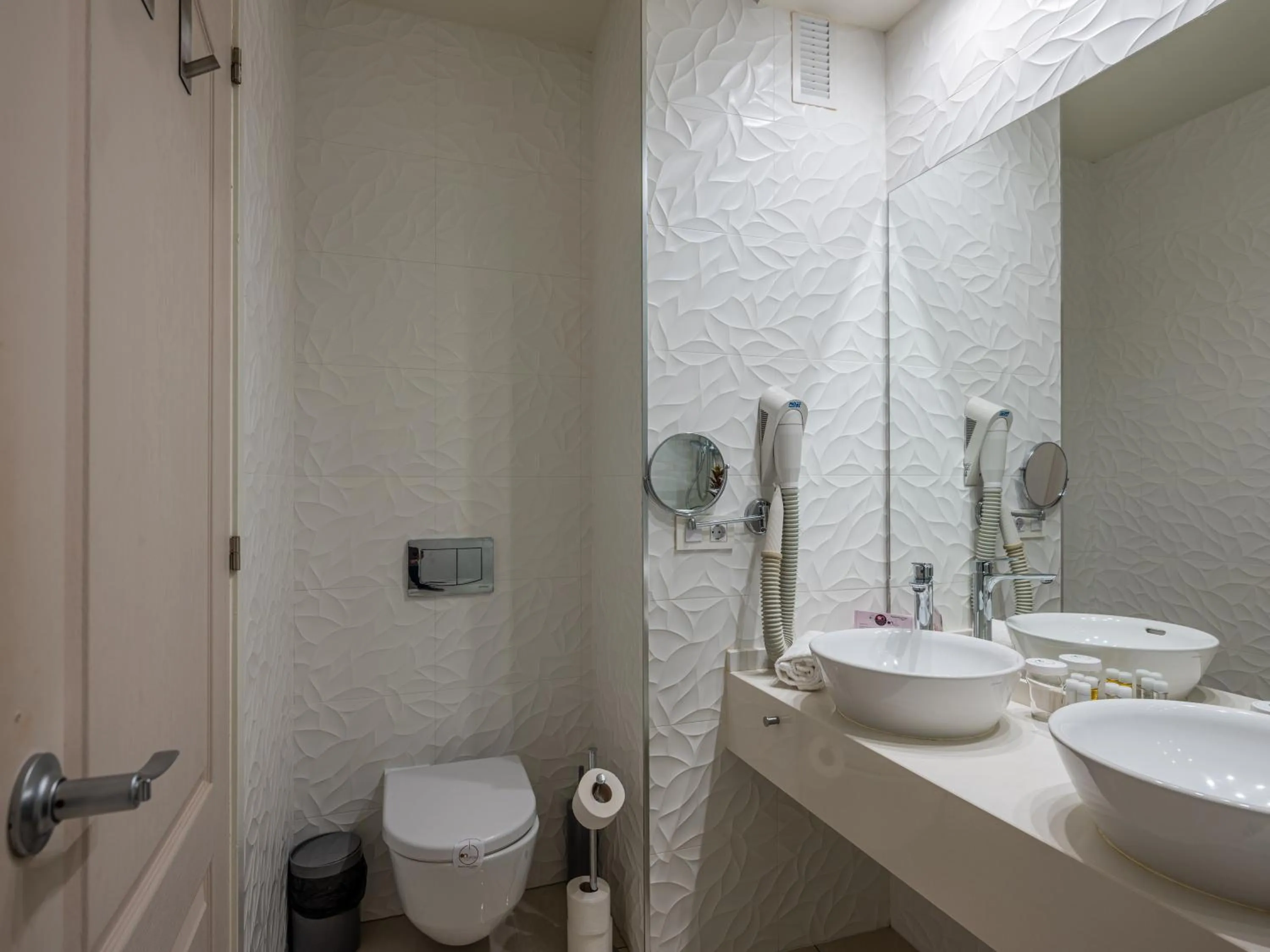 ON Hotels Oceanfront Adults Designed