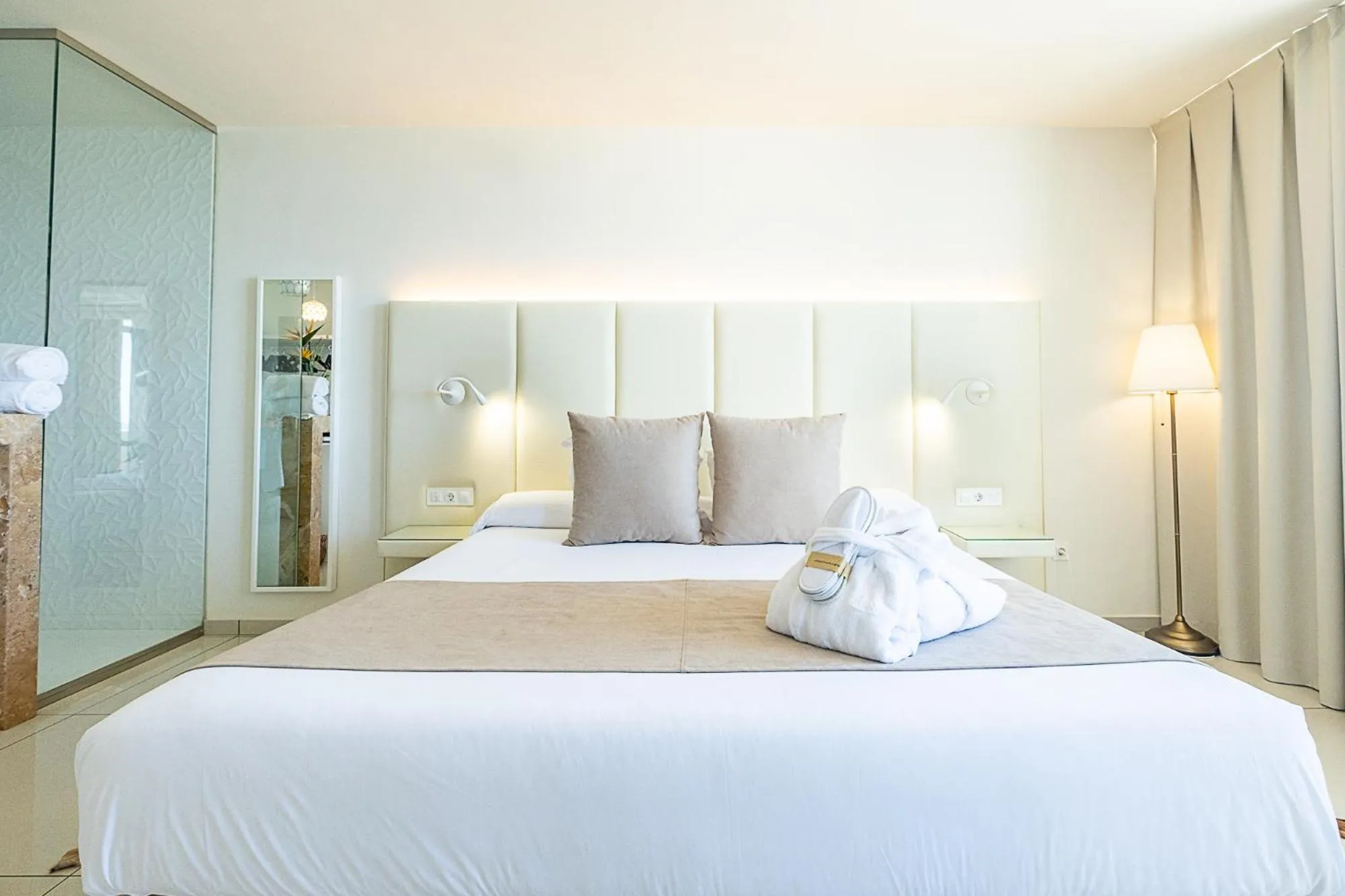 Bed in ON Hotels Oceanfront Adults Designed