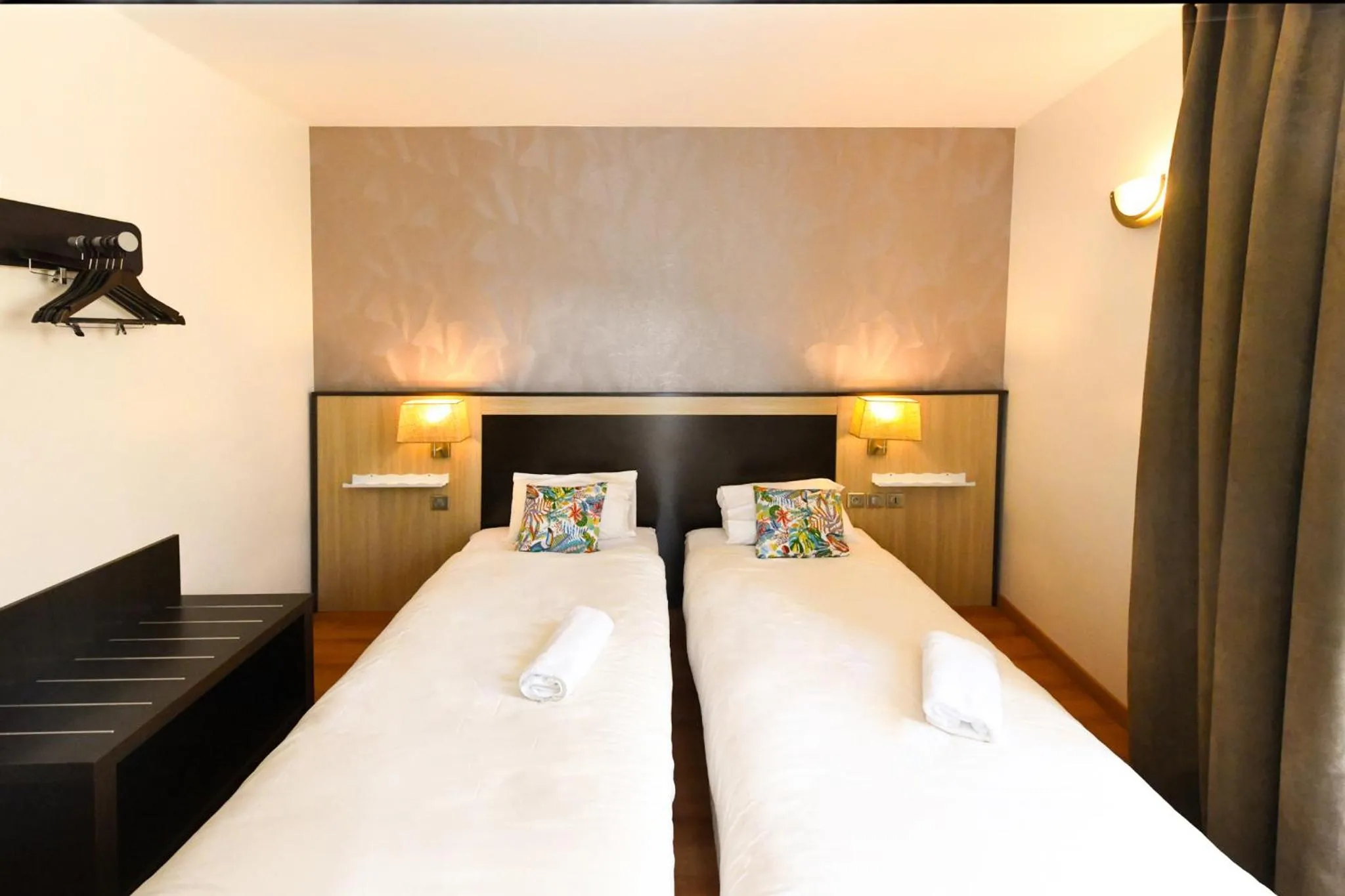 Twin Room in Hotel Le Coureau