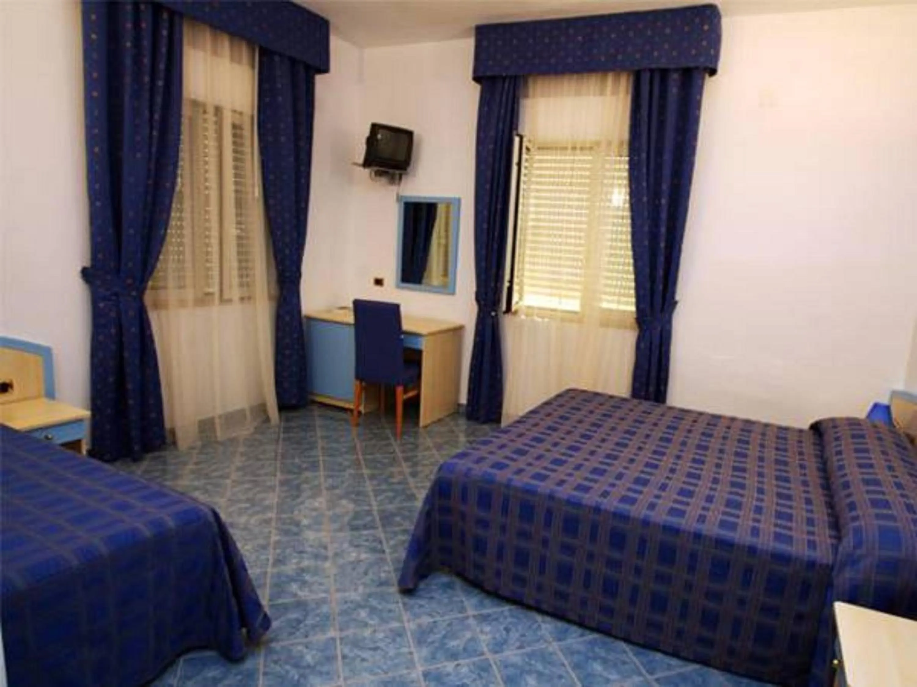 Photo of the whole room in Belvedere Hotel Club