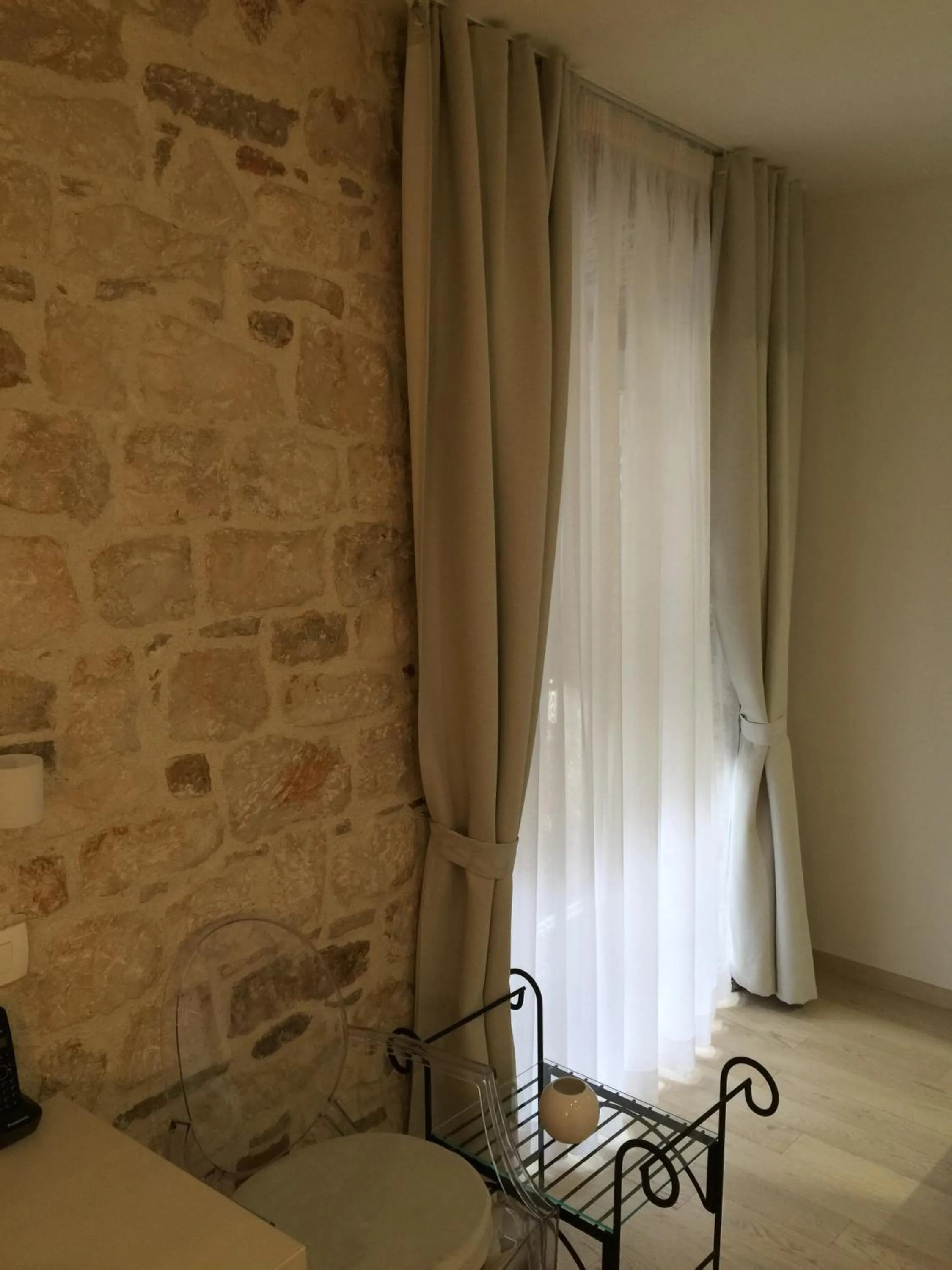 Photo of the whole room, Bed in Palace Tartaglia