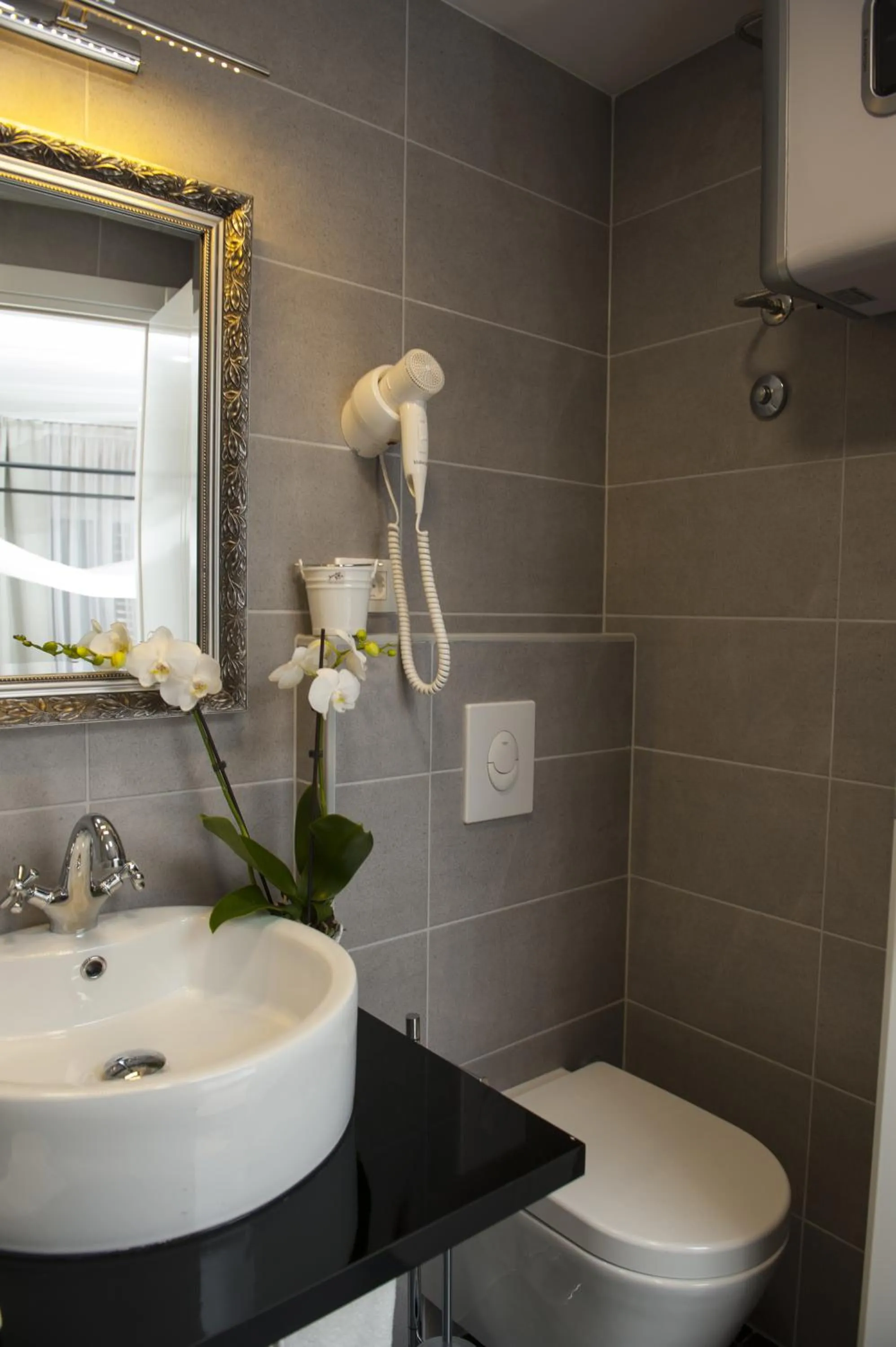 Bathroom in Palace Tartaglia