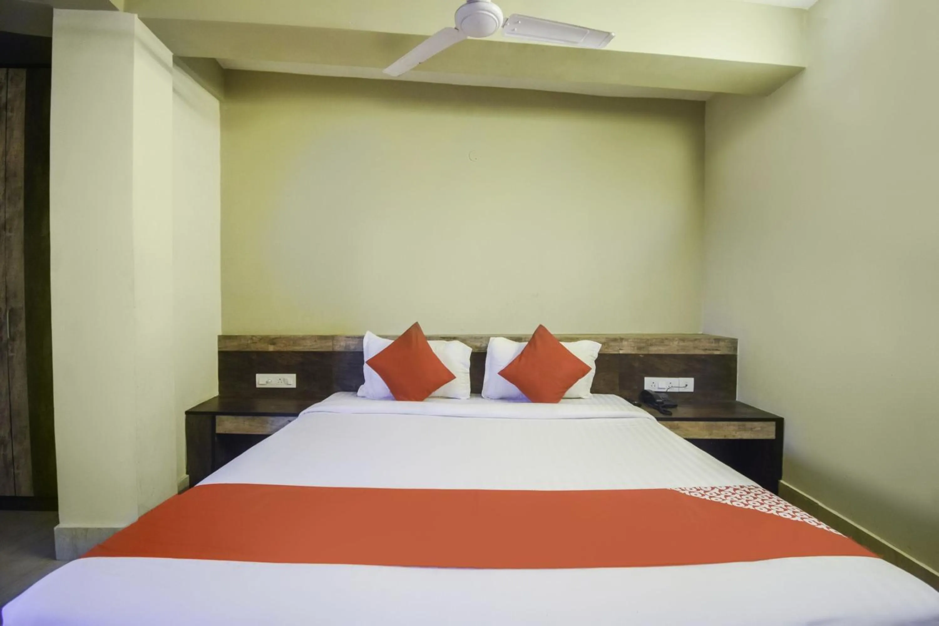 Bedroom, Bed in Hotel O Mourigram Near Andul Rd