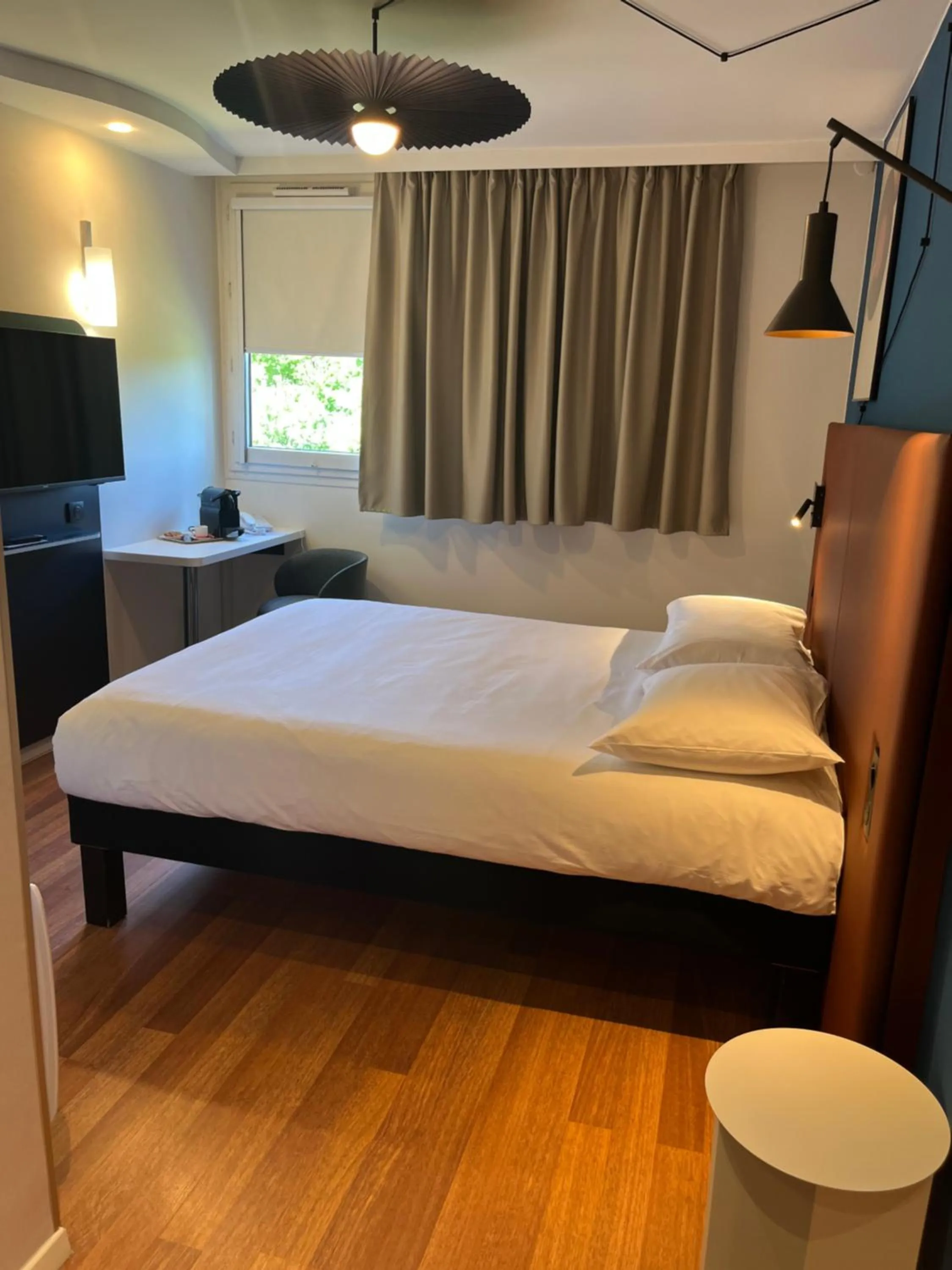 Coffee/tea facilities, Bed in ibis Cambrai